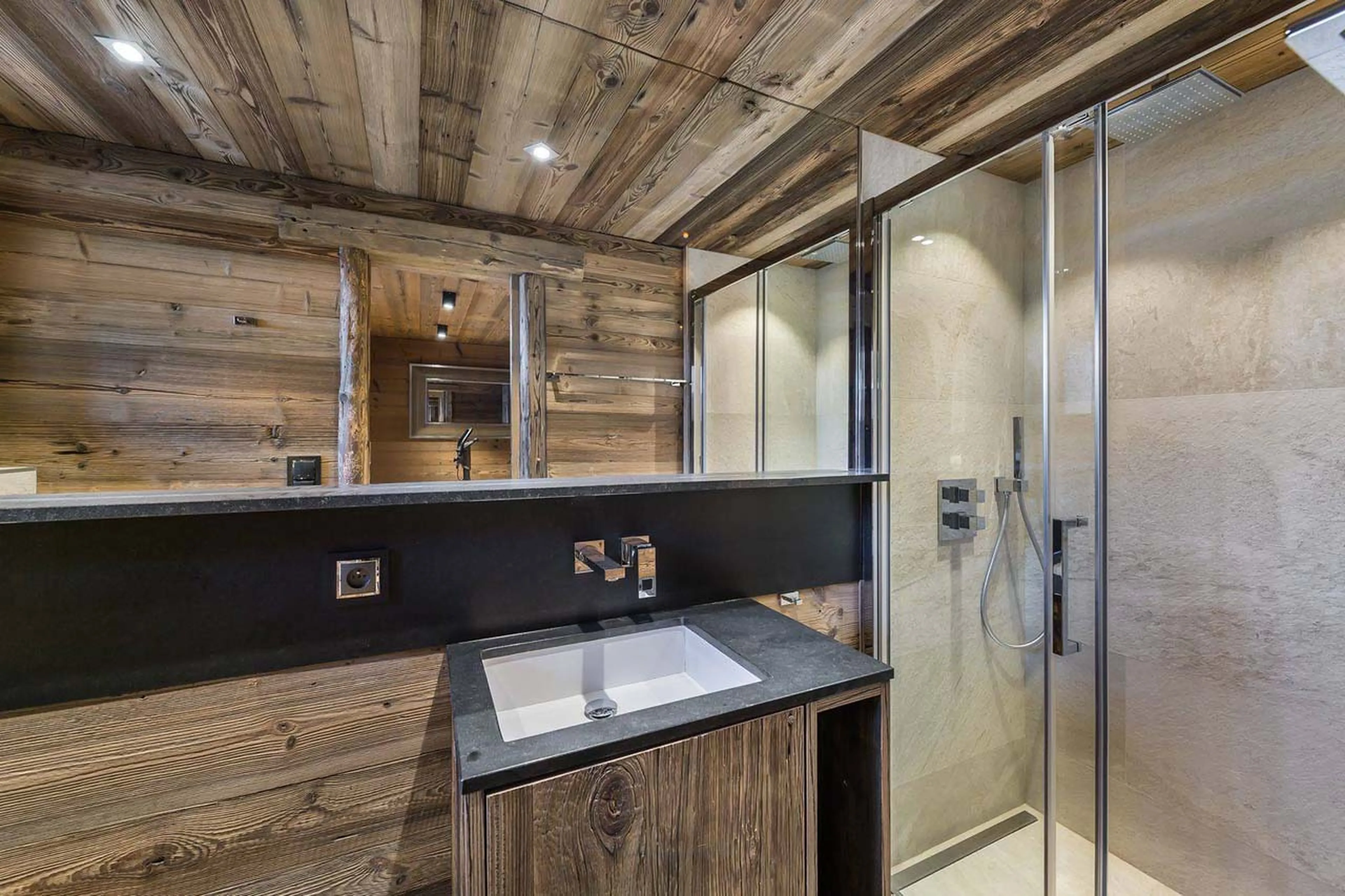 Shower at Chalet Lamartine in Megeve