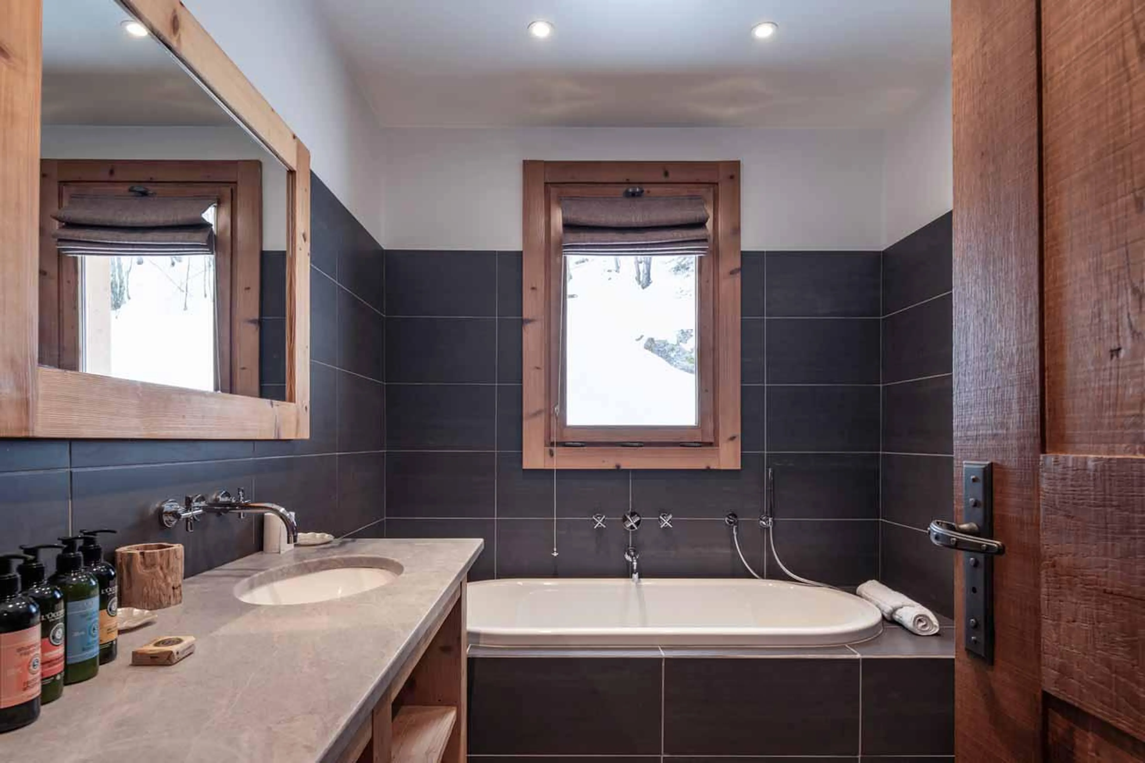 Bathroom six at Chalet Lapin Blanc in Meribel