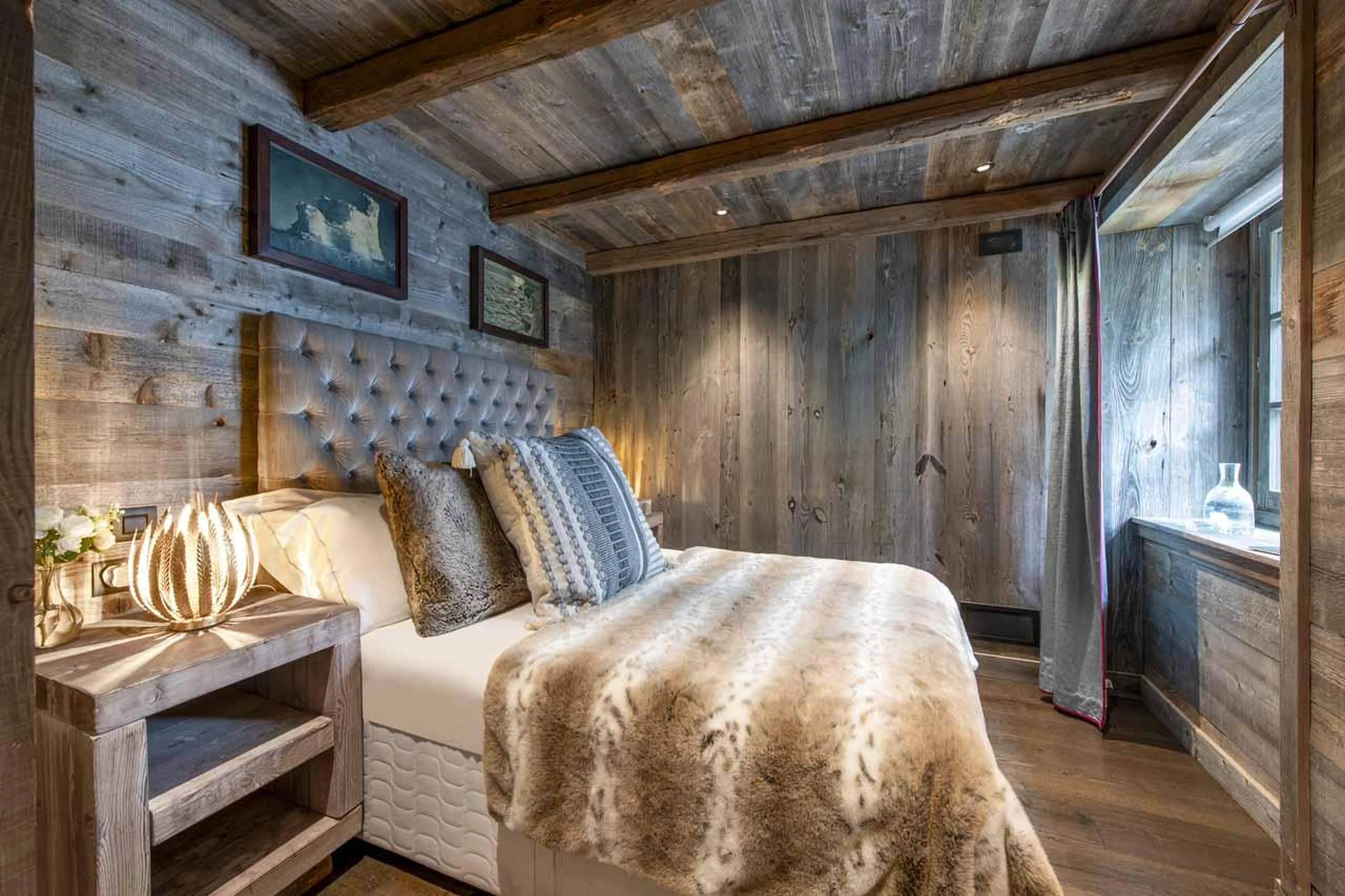 Double bedroom six in Chalet L’Arctique in Courchevel 1850