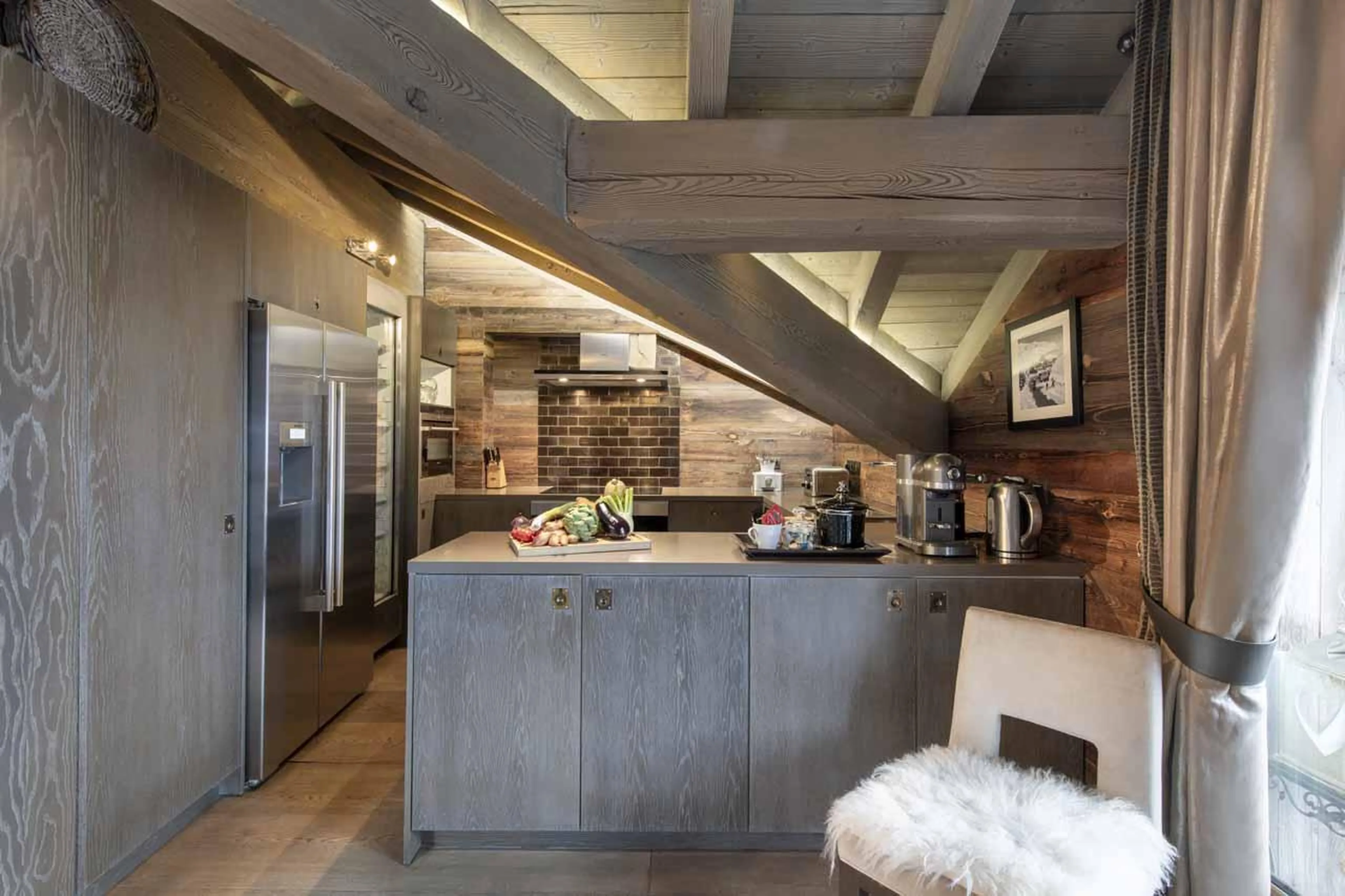 Well-equipped kitchen in Chalet L’Arctique in Courchevel 1850