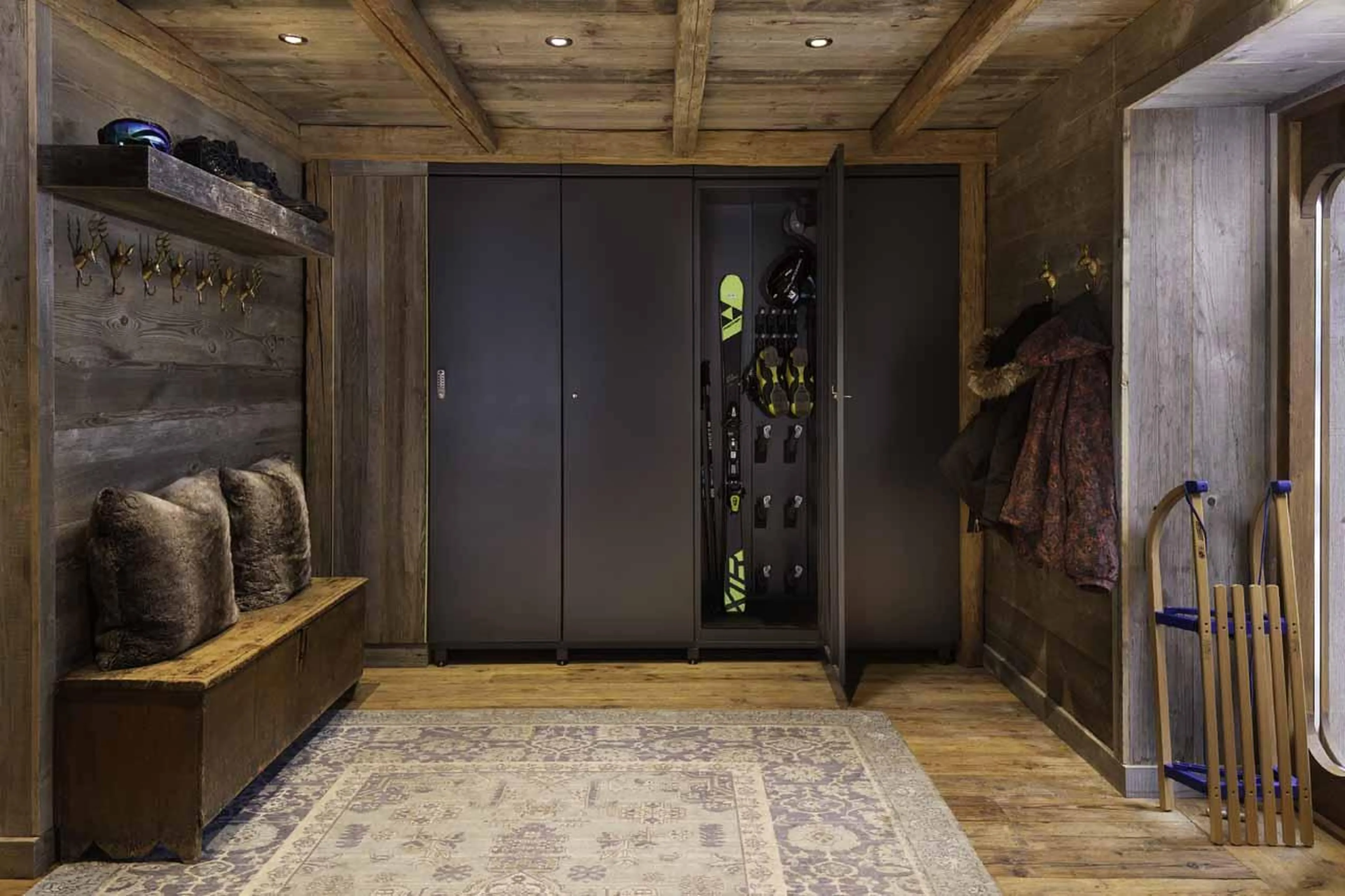Heated ski lockers in Chalet L’Arctique in Courchevel 1850