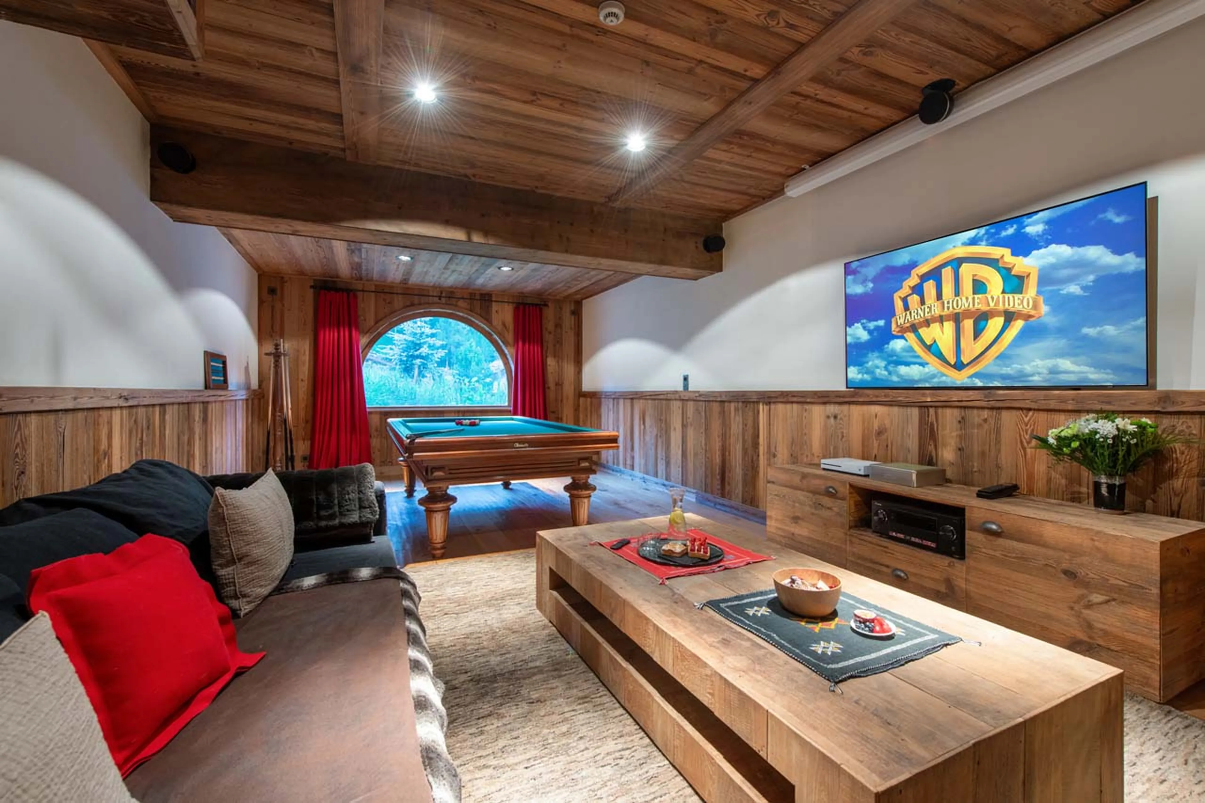 TV and games room at Chalet Lashca in Val d'Isere
