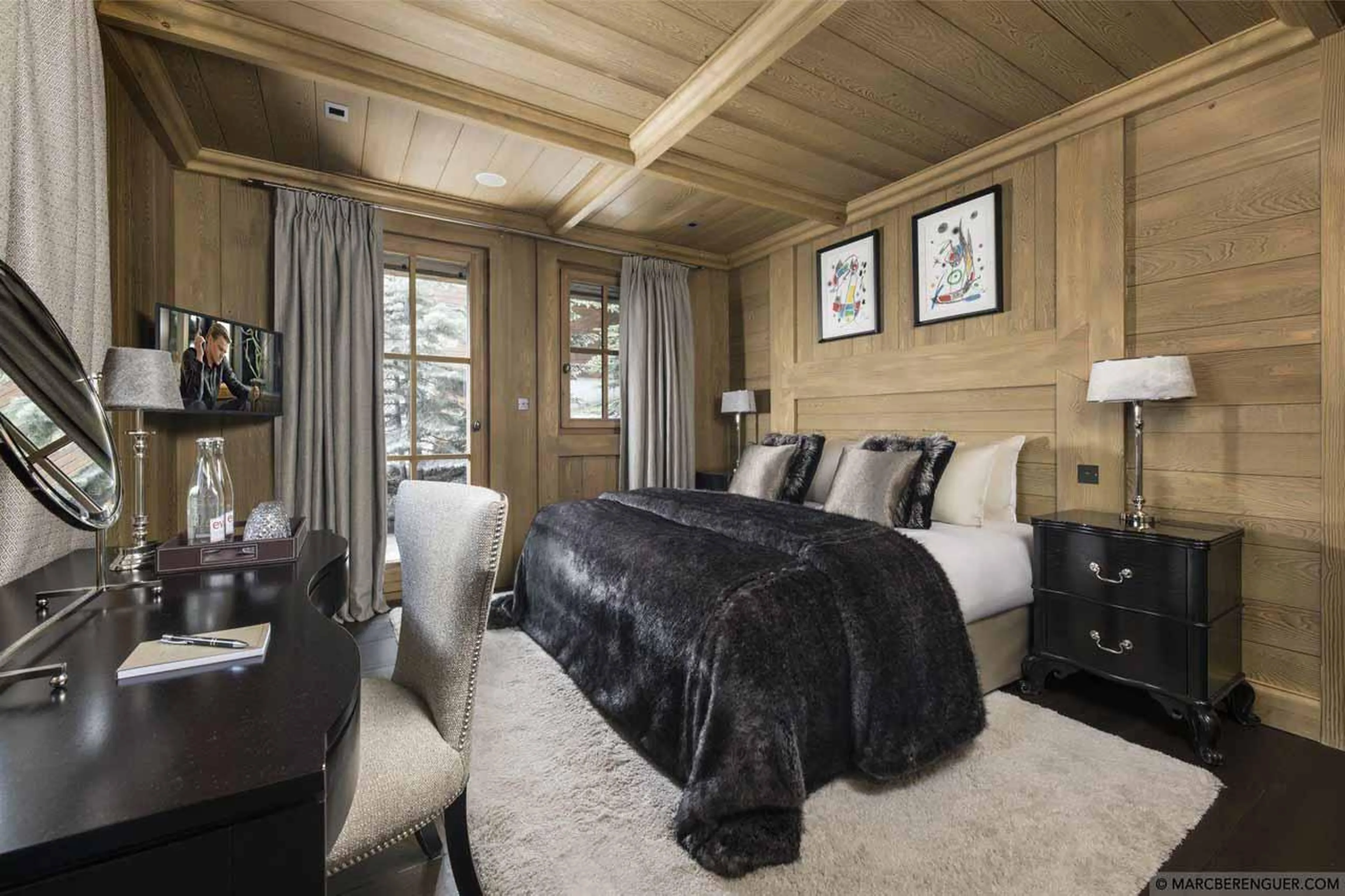 Fifth double bedroom in Chalet Le Blanchot in Courchevel 1850