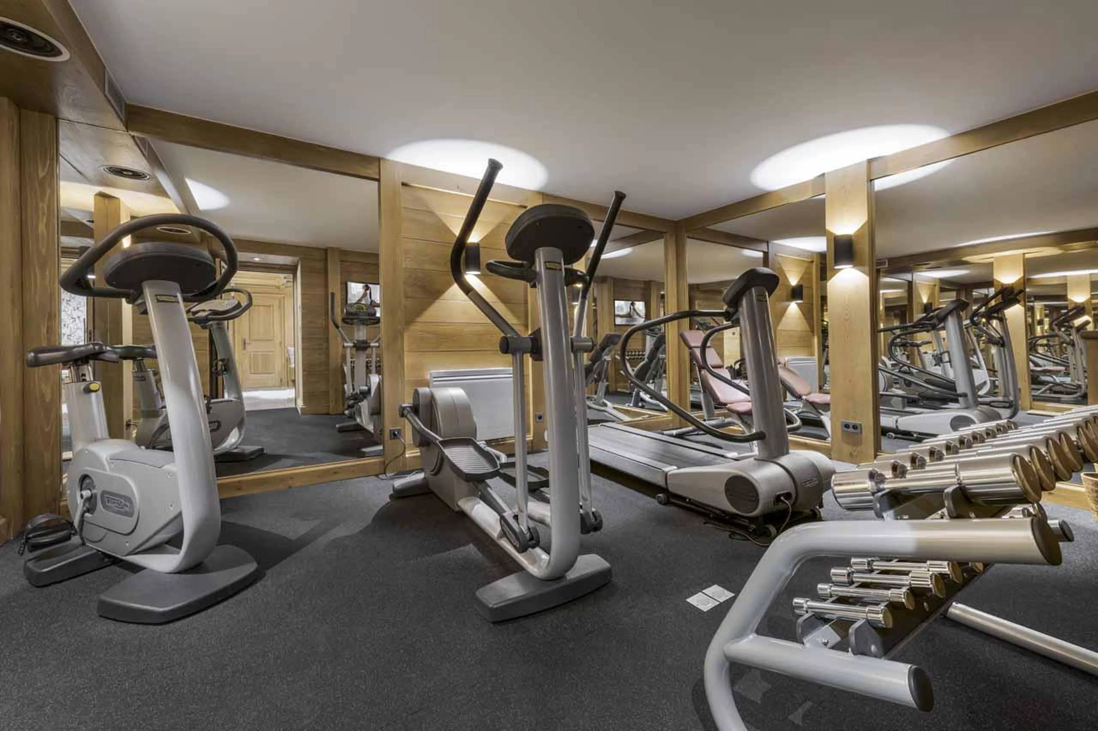 Gym in Chalet Le Blanchot in Courchevel 1850
