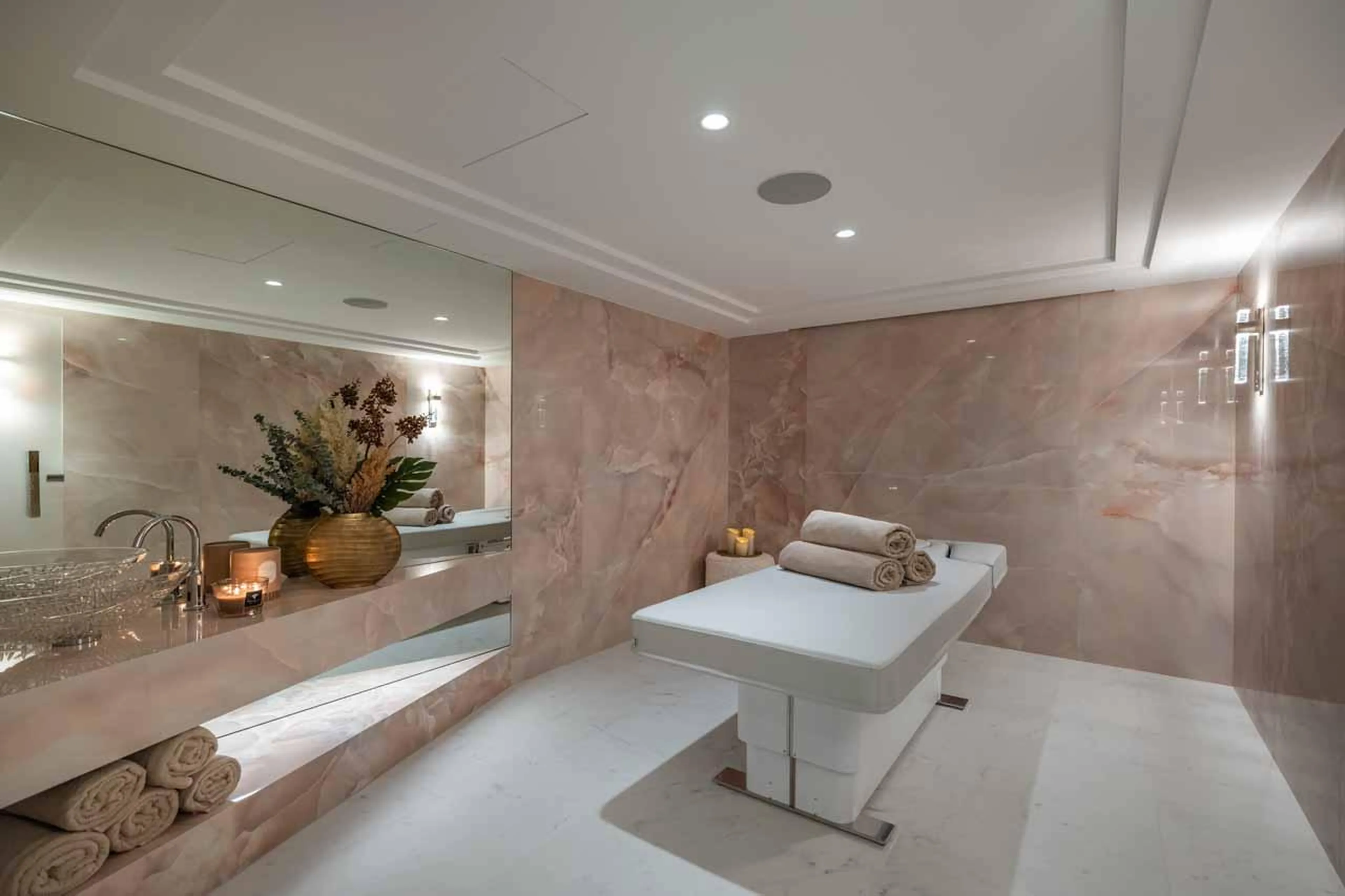 Massage room in Chalet Le Blanchot in Courchevel 1850