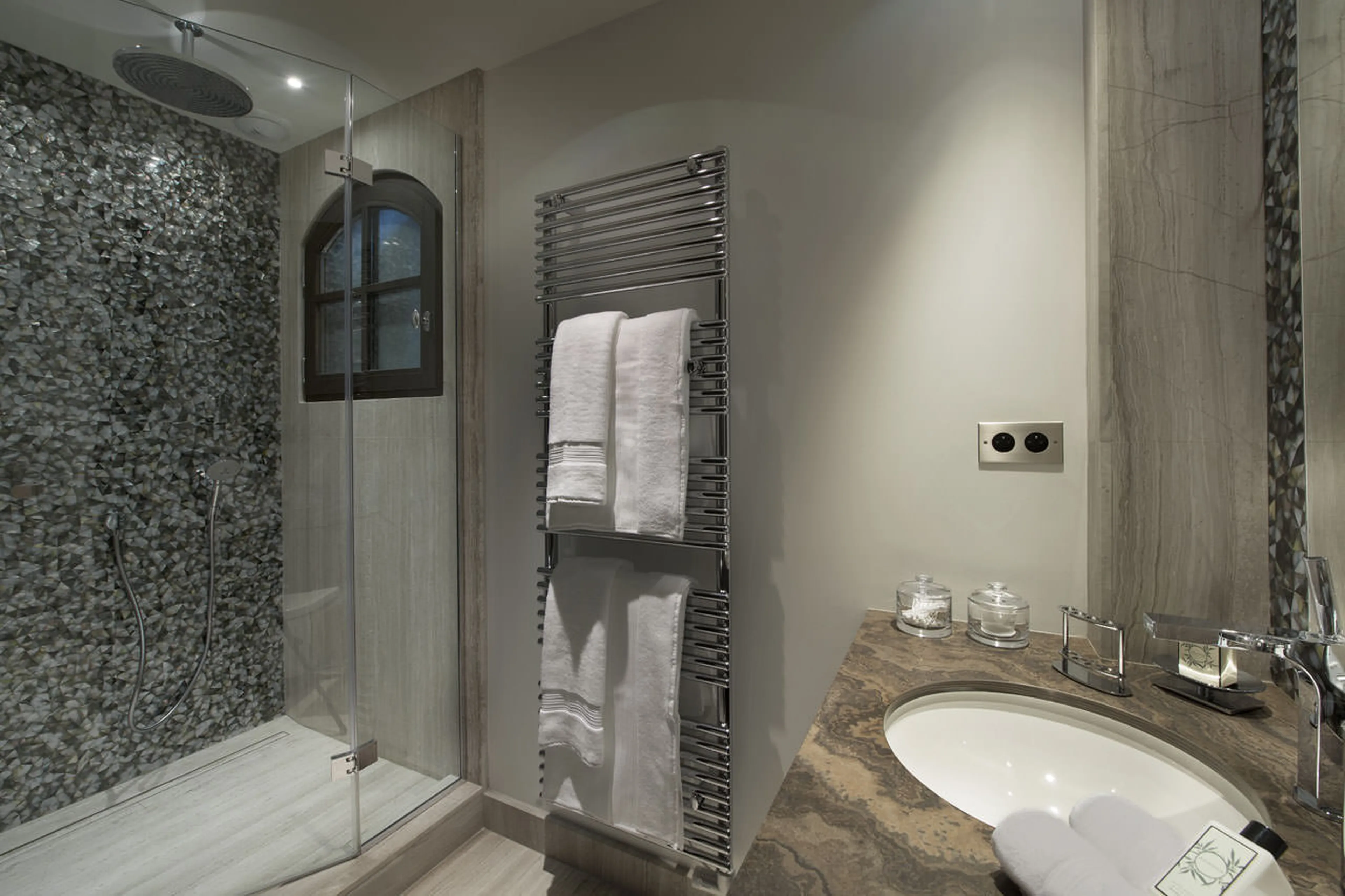 En-suite shower room on lower ground floor of Chalet Le Coquelicot in Courchevel 1850