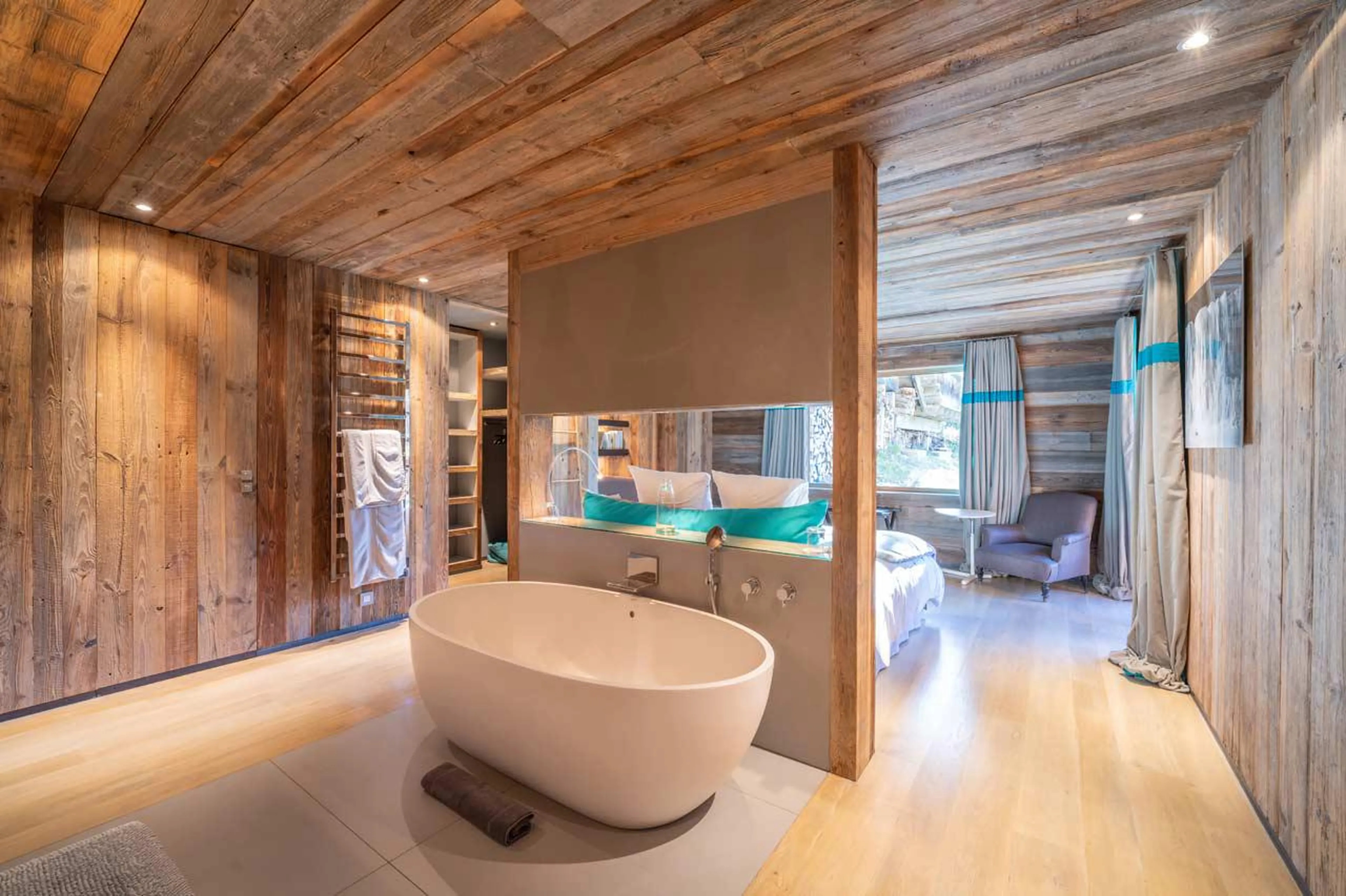 Open en-suite bathroom at Le Grand Cerf in Meribel