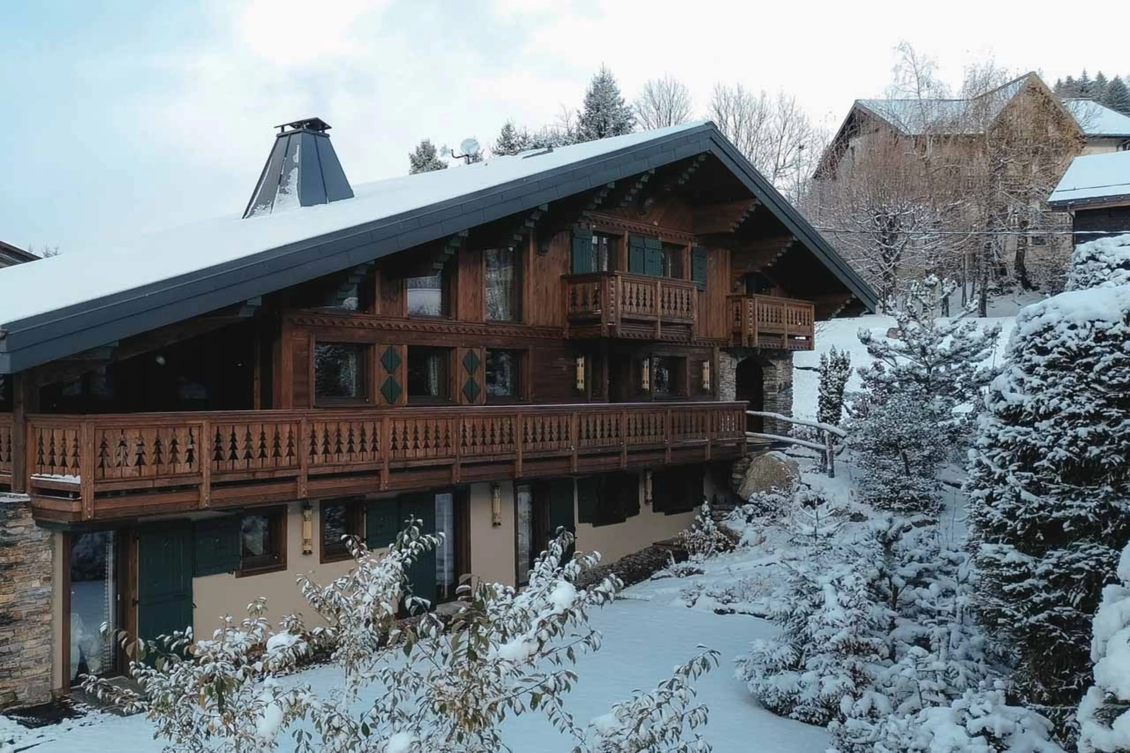 Exterior in winter at Chalet Le Molitor in Megeve