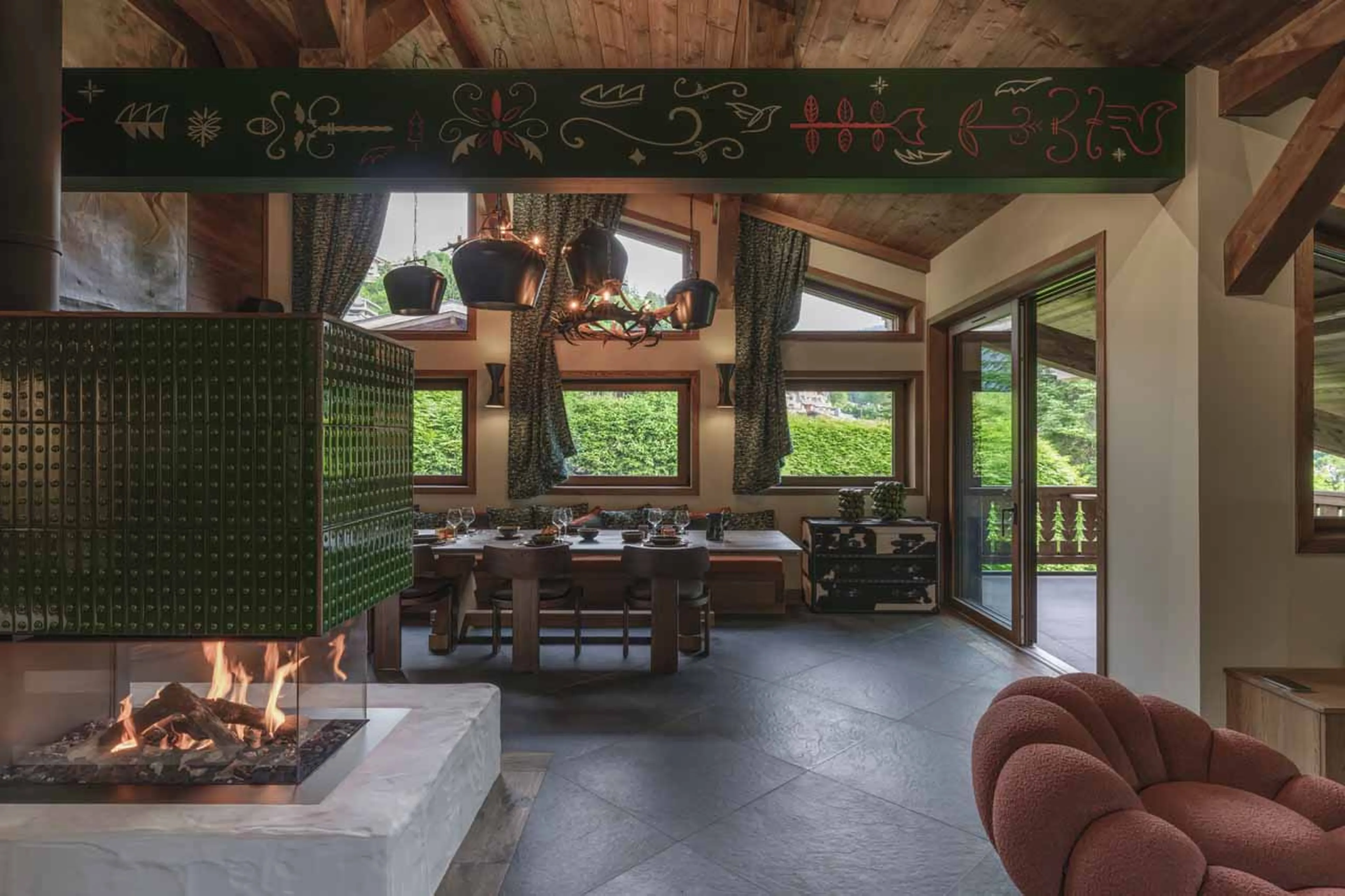 Living area dining room at Chalet Le Molitor in Megeve