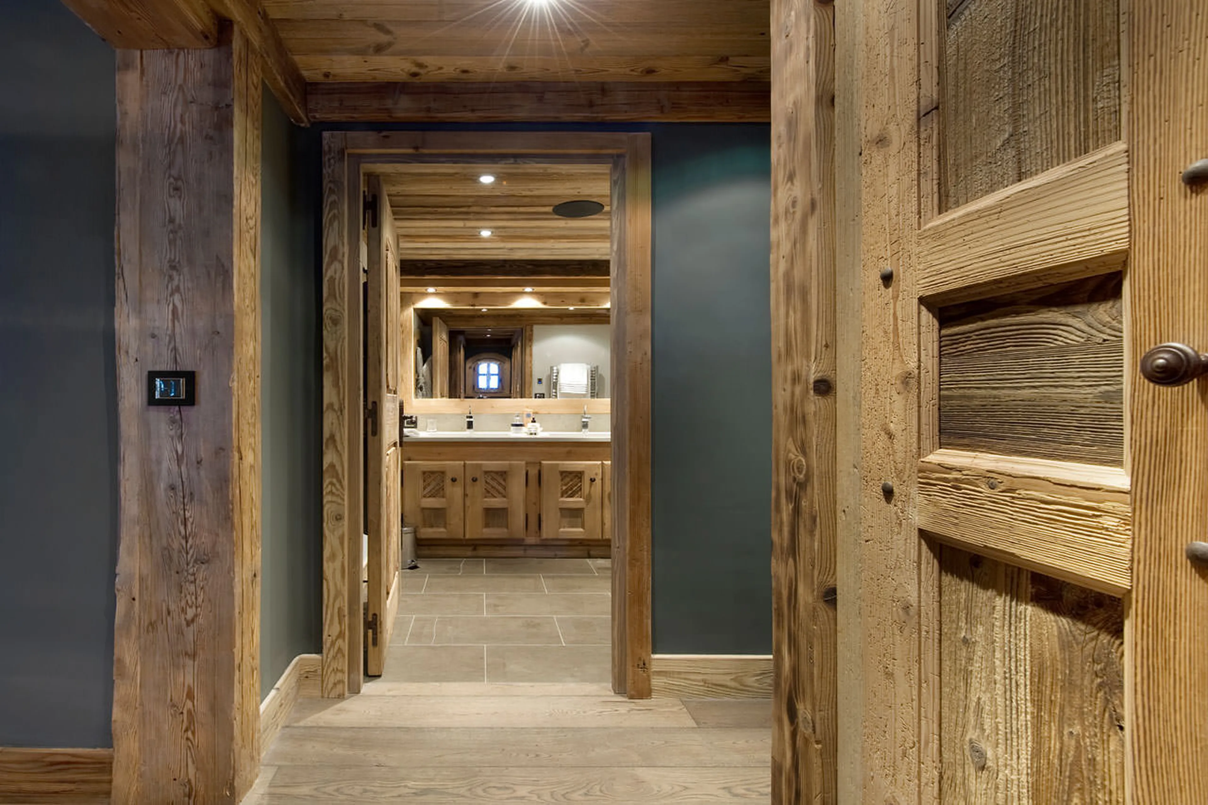 Spacious VIP suite on the ground floor of Chalet Le Petit Chateau in Courchevel 1850