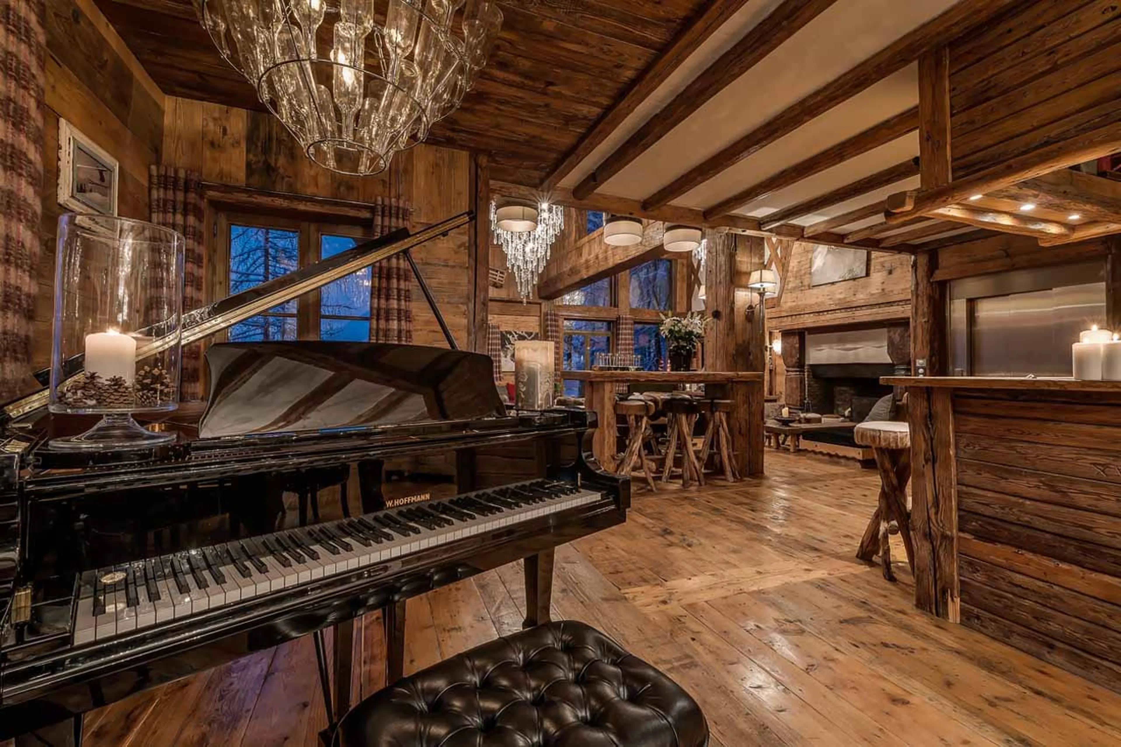 Piano at Le Rocher, Hameau Alpin in Val d'Isere