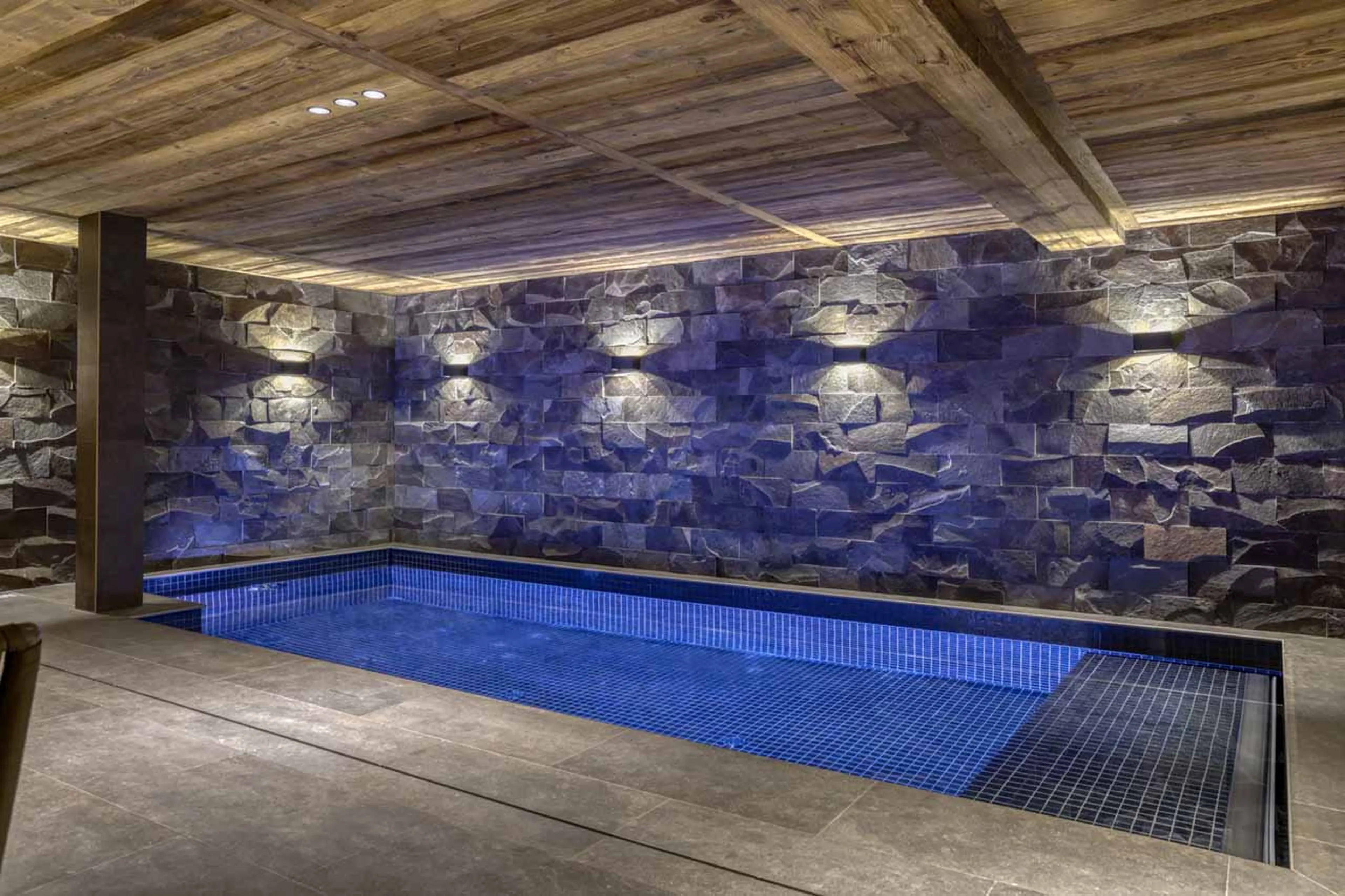 Spa pool at Chalet l'Echappee d'Arbois in Megeve