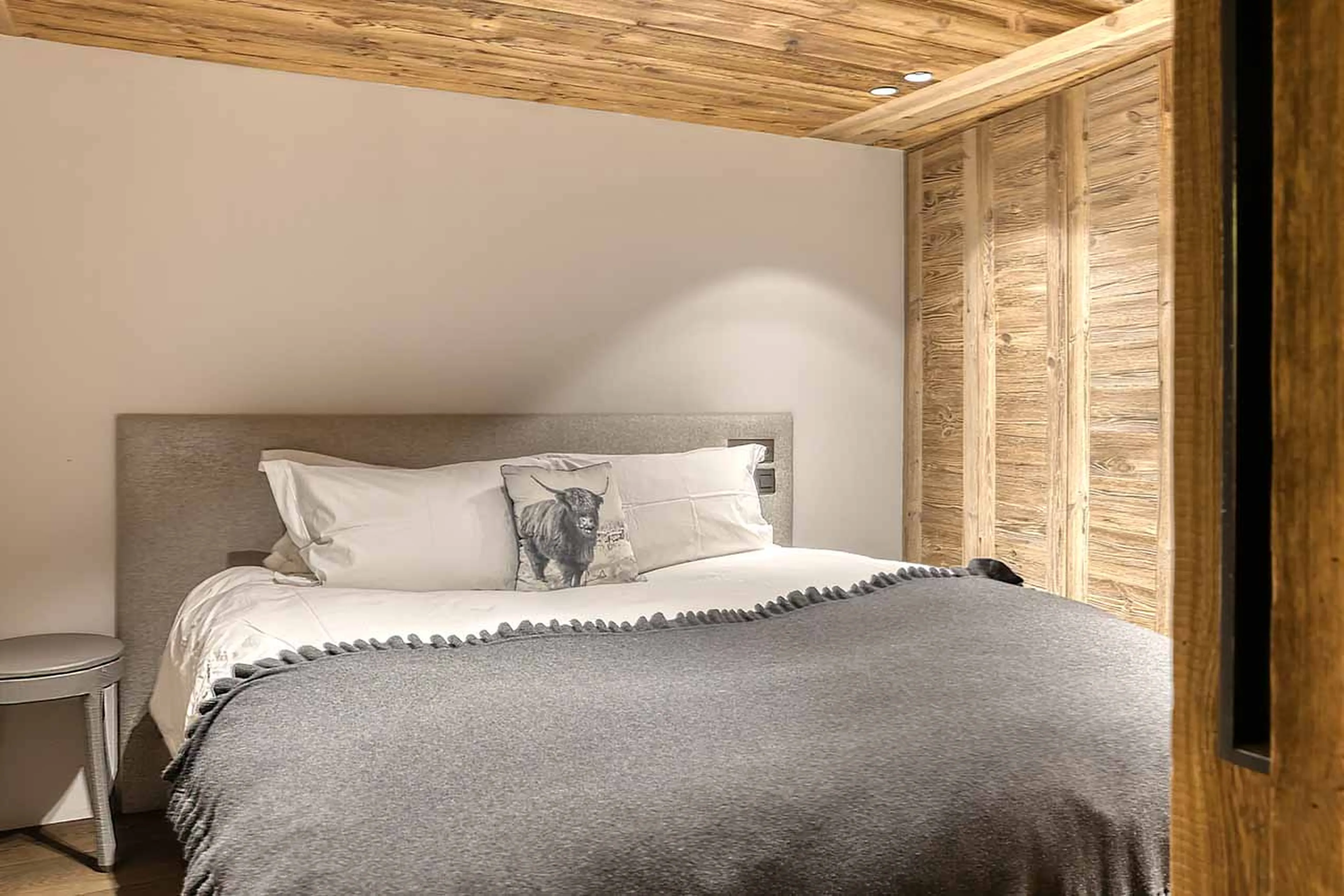 Staff apartment bedroom at Chalet l'Echappee d'Arbois in Megeve