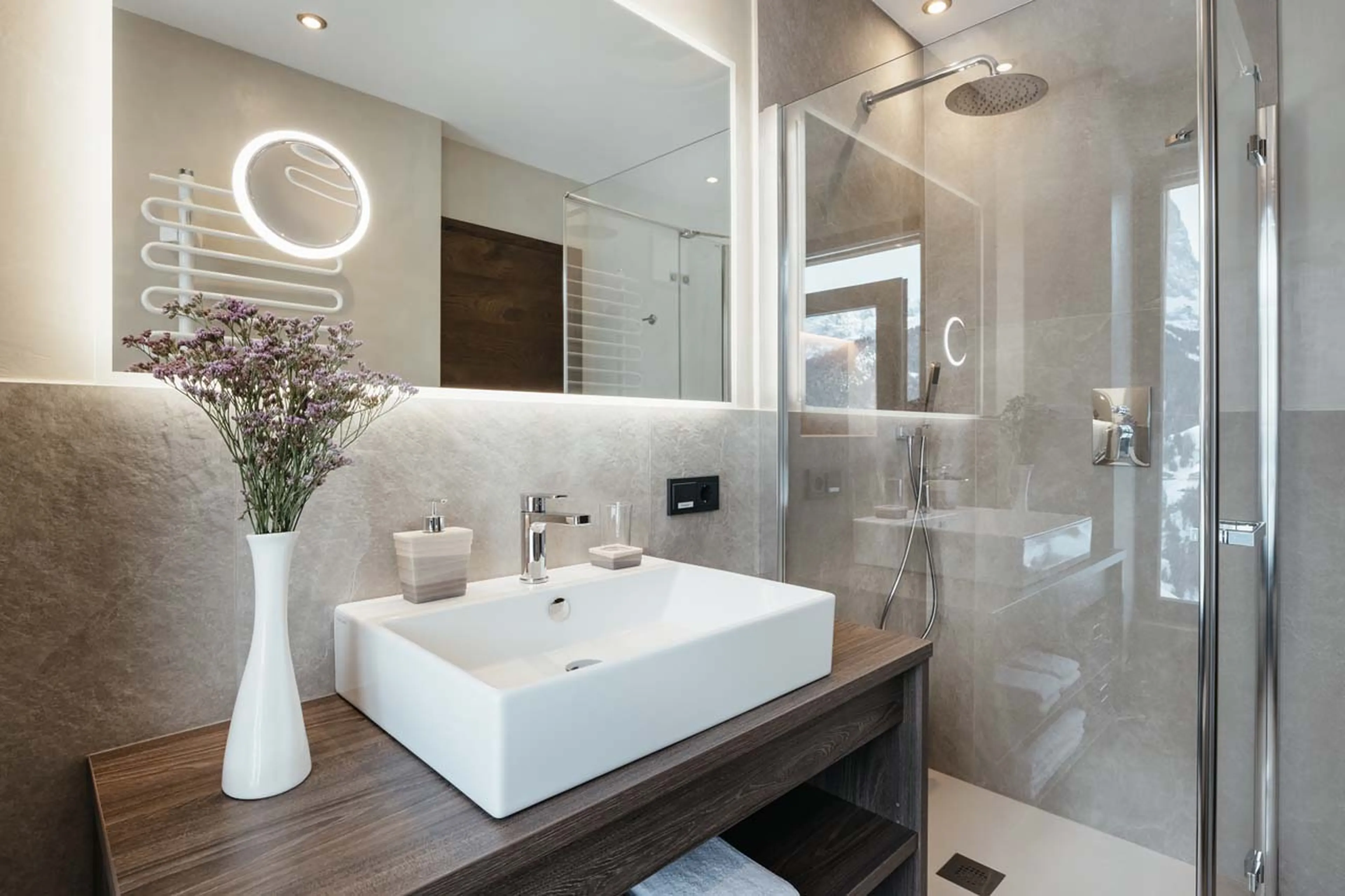 En-suite shower room in Chalet Lefiro, Val Gardena