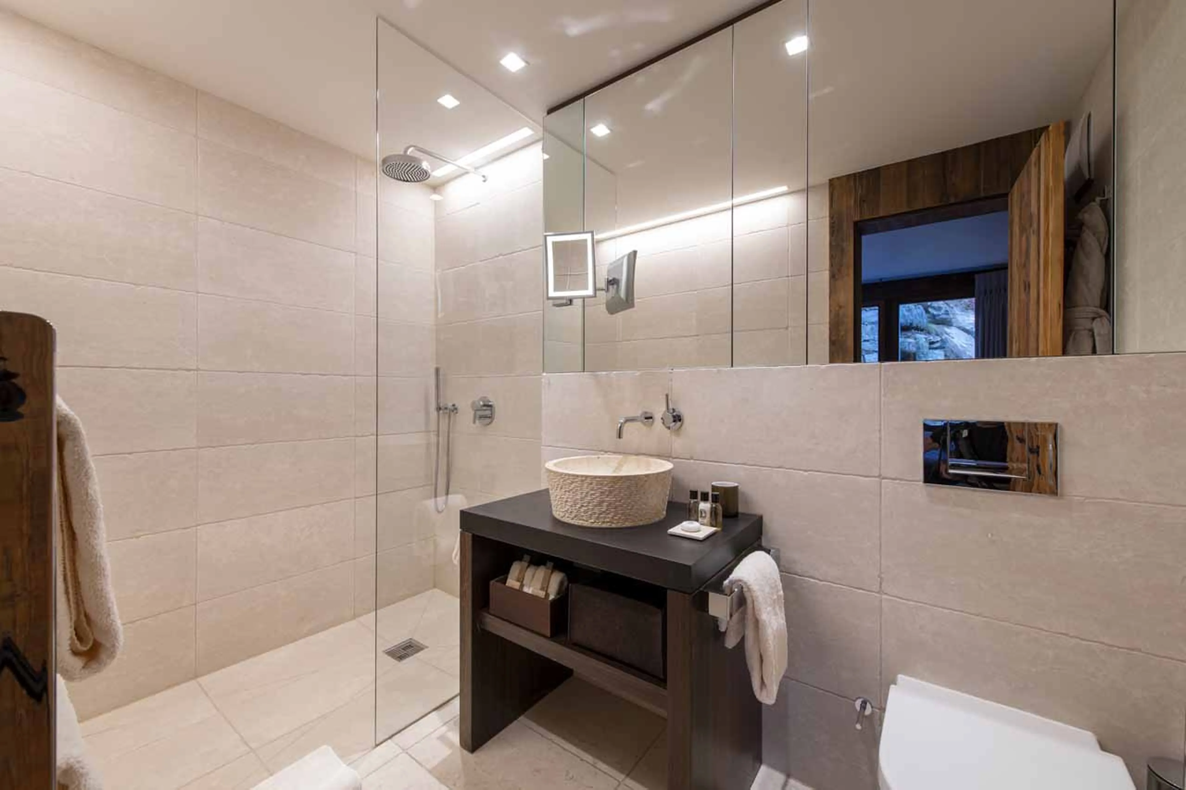 Shower room at Chalet Les Anges in Zermatt