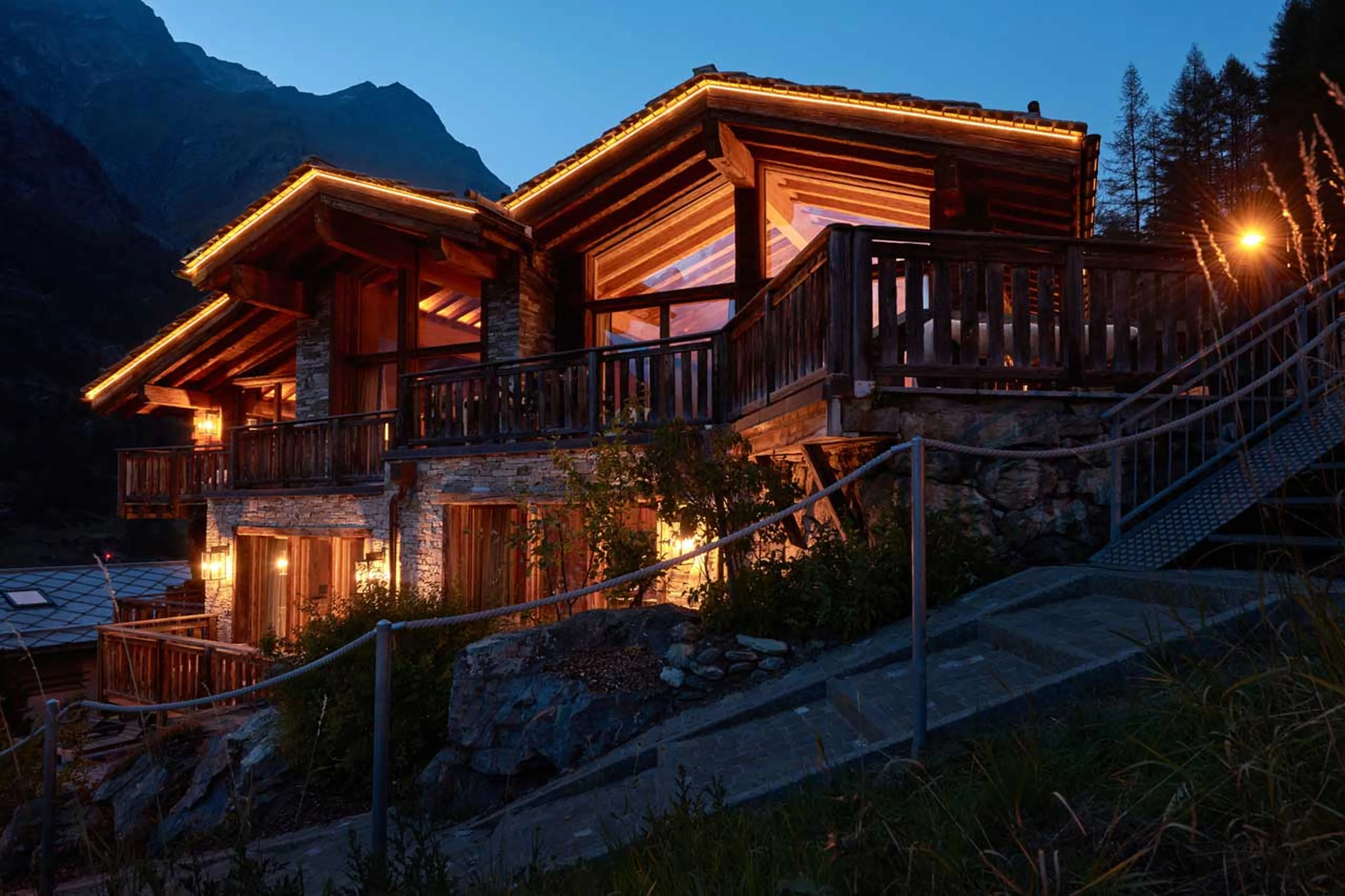 Exterior of Chalet Les Anges in Zermatt
