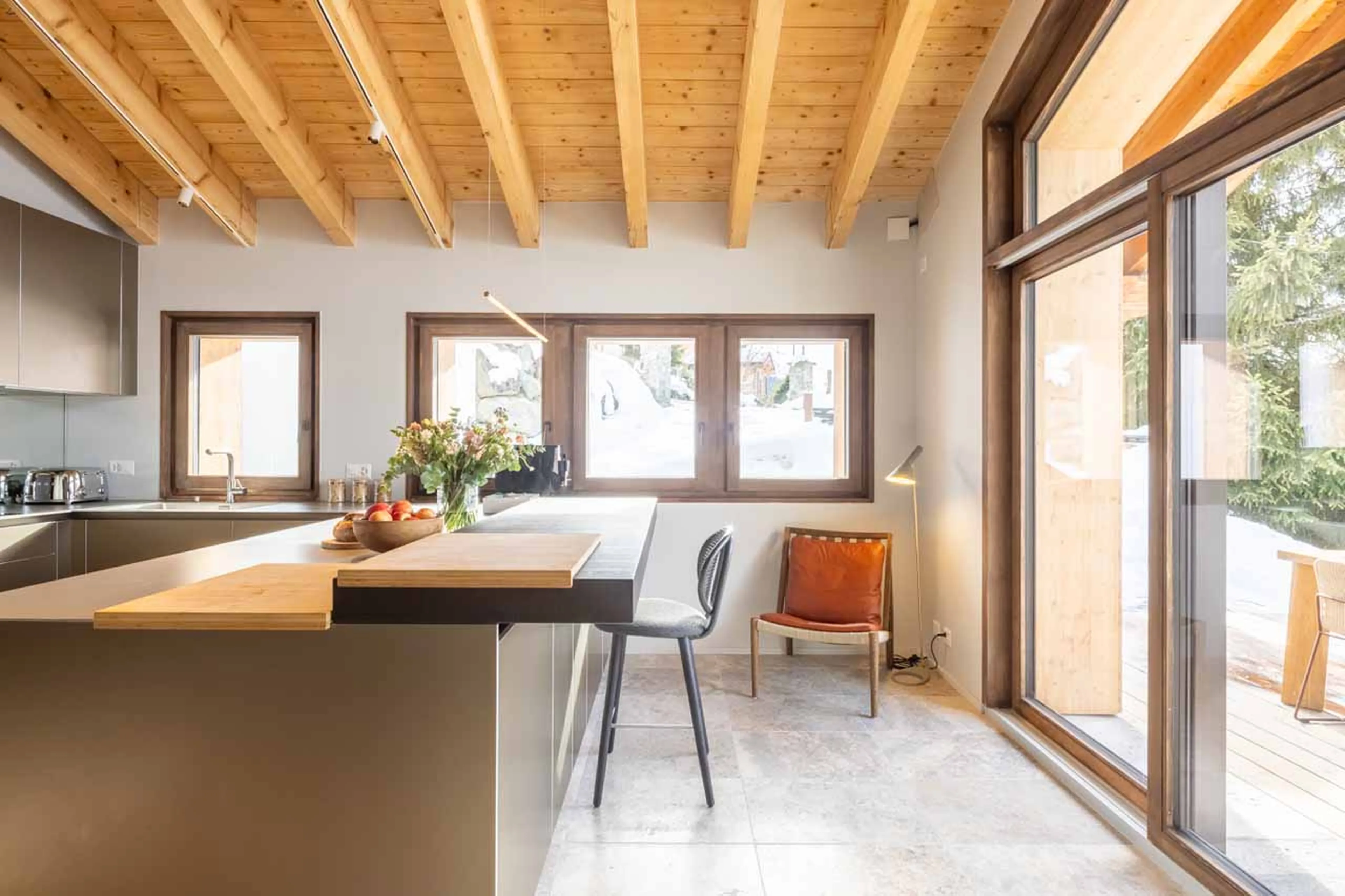 Kitchen bar seating at Chalet Les Attelas in Verbier