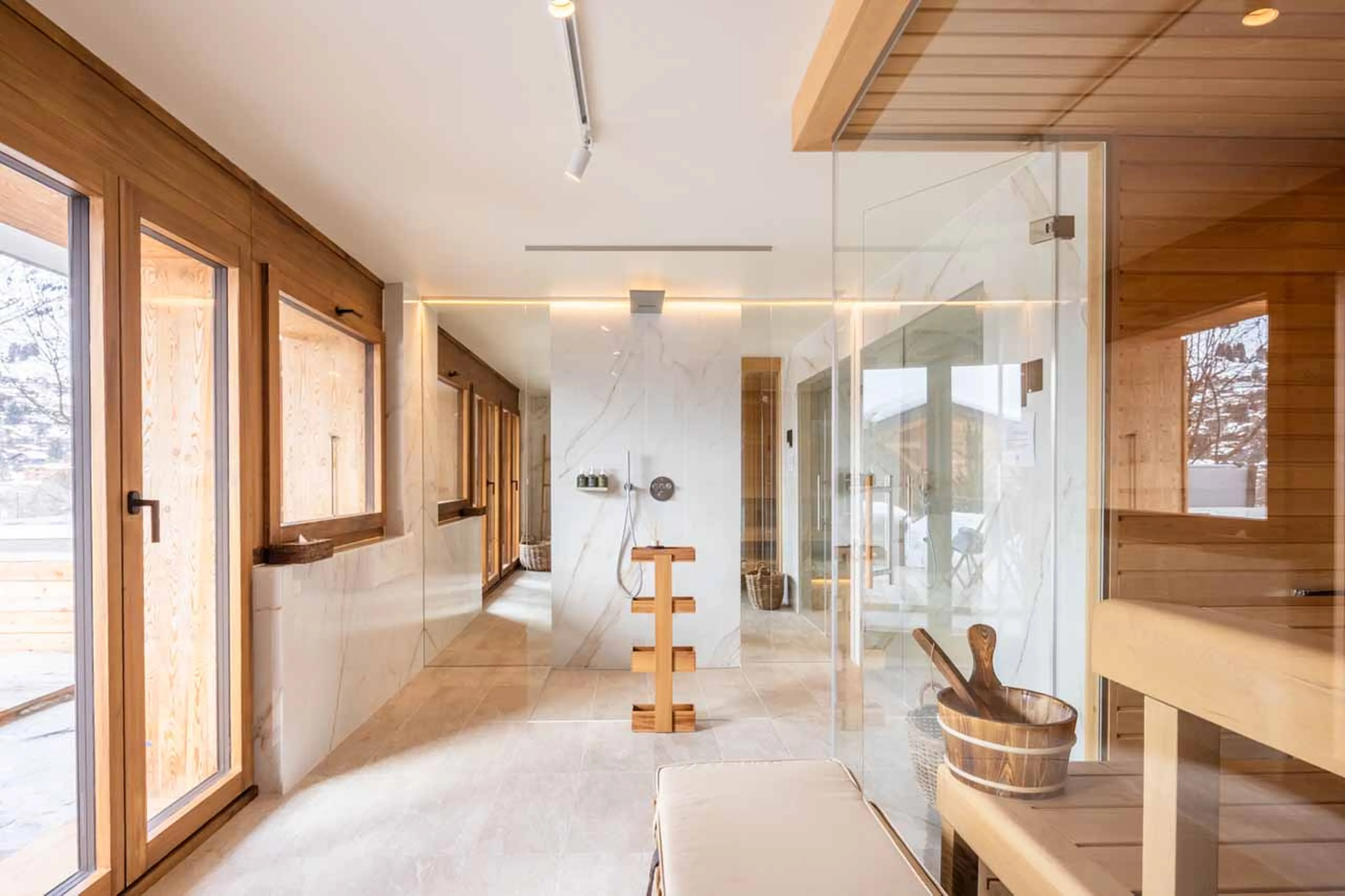 Spa shower at Chalet Les Attelas in Verbier