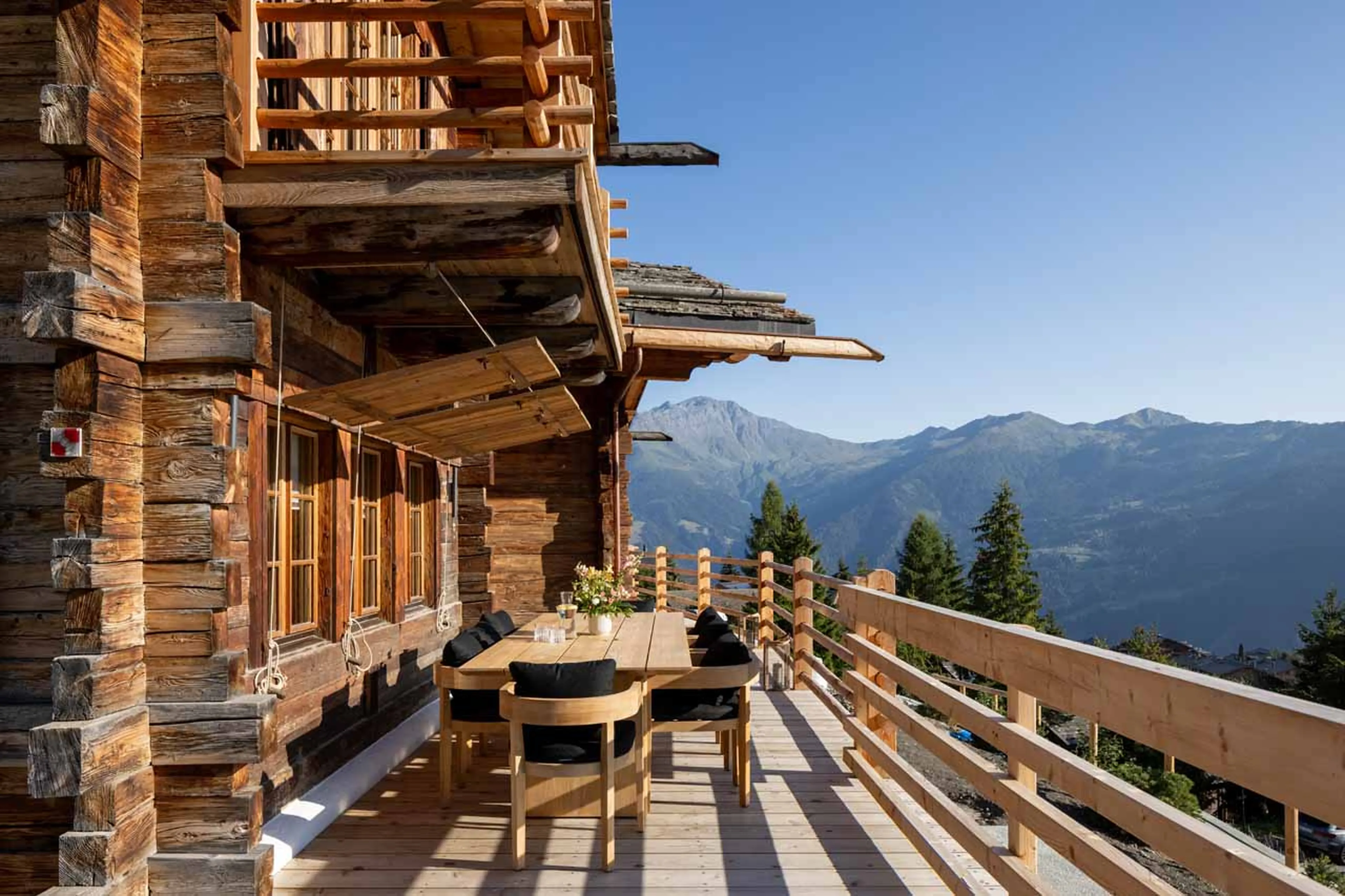 Furnished terrace at Chalet Les Etoiles d'Amon in Verbier