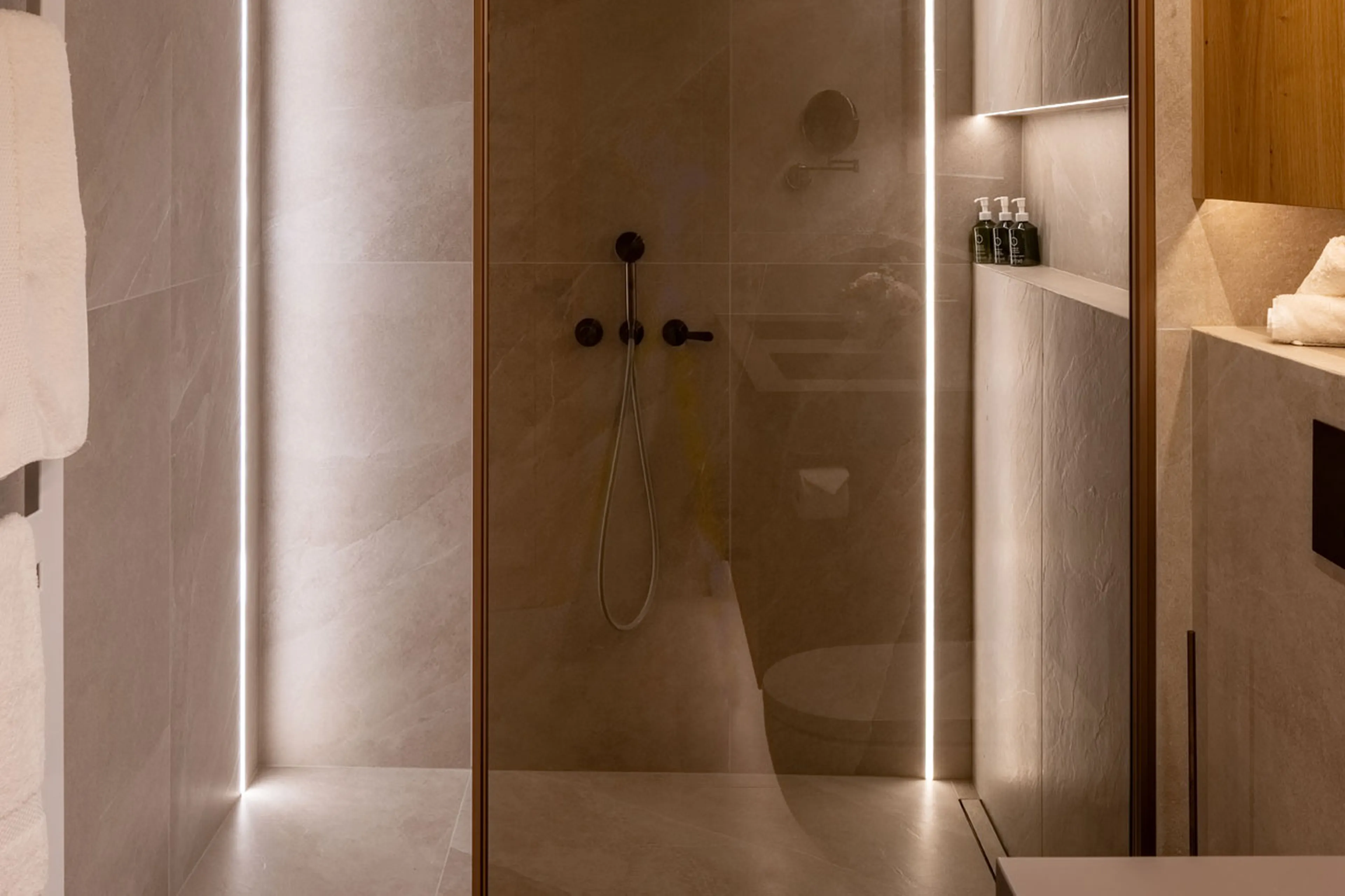 Bedroom 5 en-suite shower at Chalet Les Etoiles d'Amon in Verbier