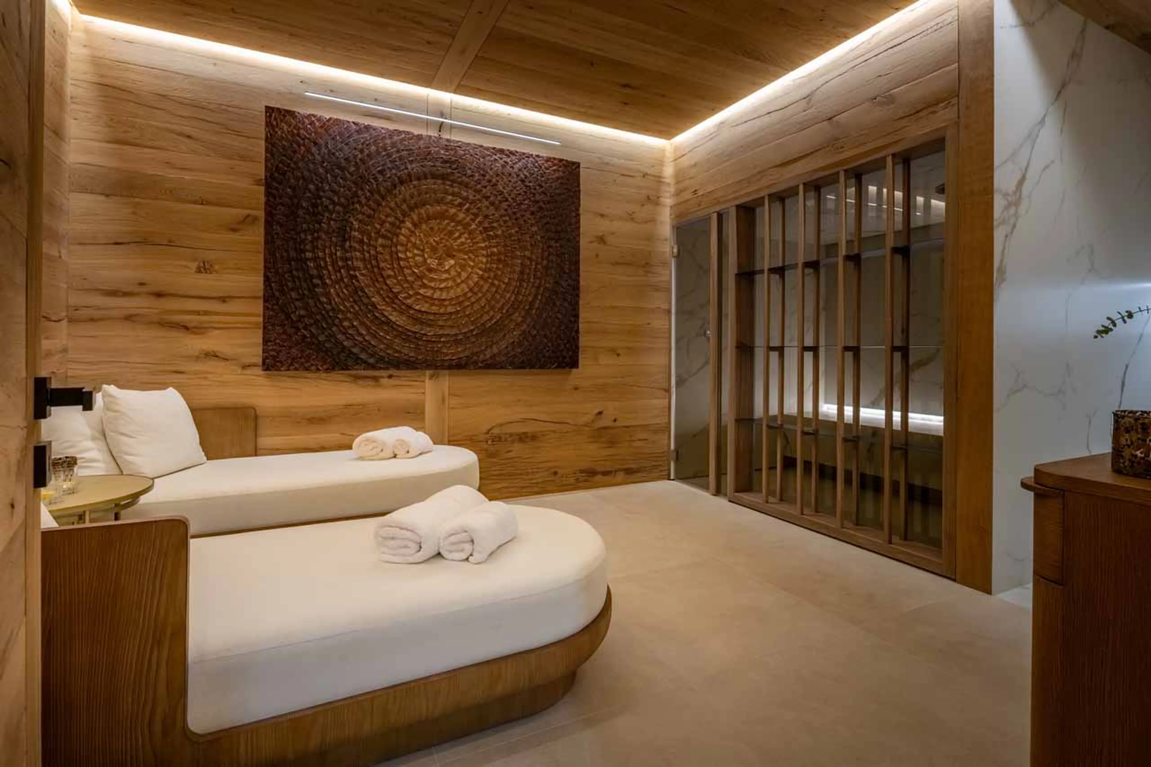 Spa relaxation area at Chalet Les Etoiles d'Amon in Verbier