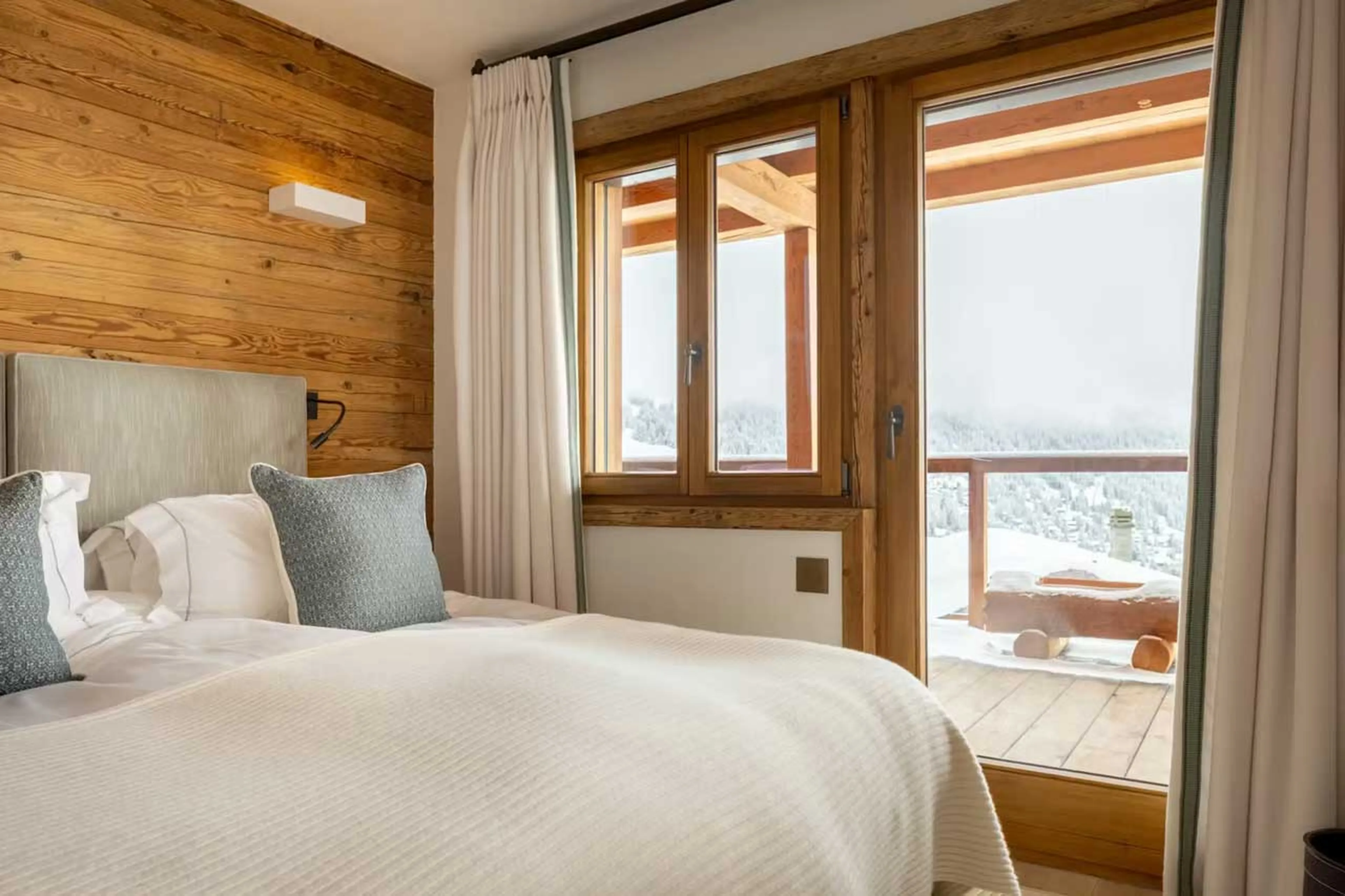 BEdroom two at Chalet Les Etrennes in Verbier