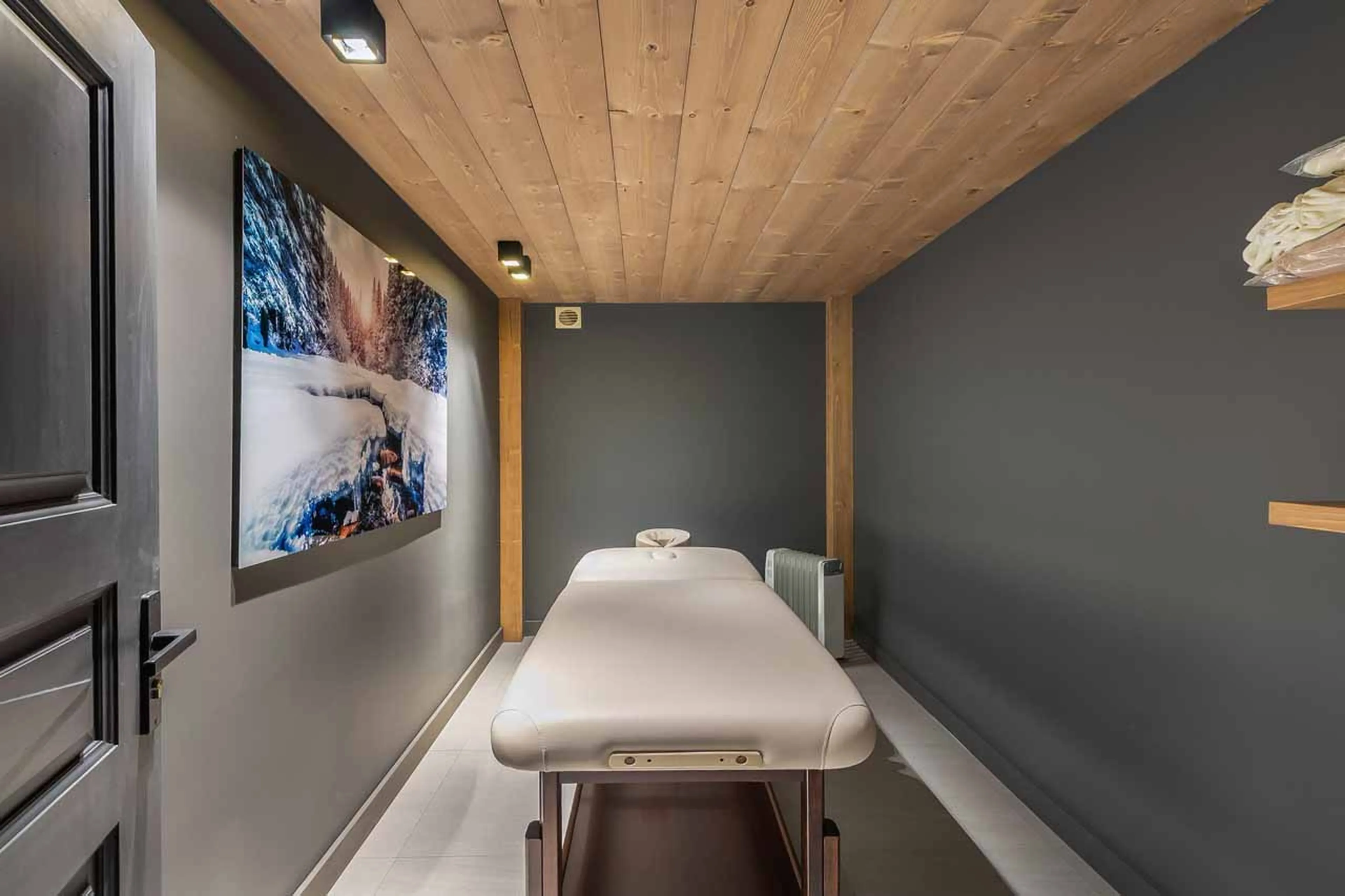 Massage room at Chalet Les Morilles in Meribel