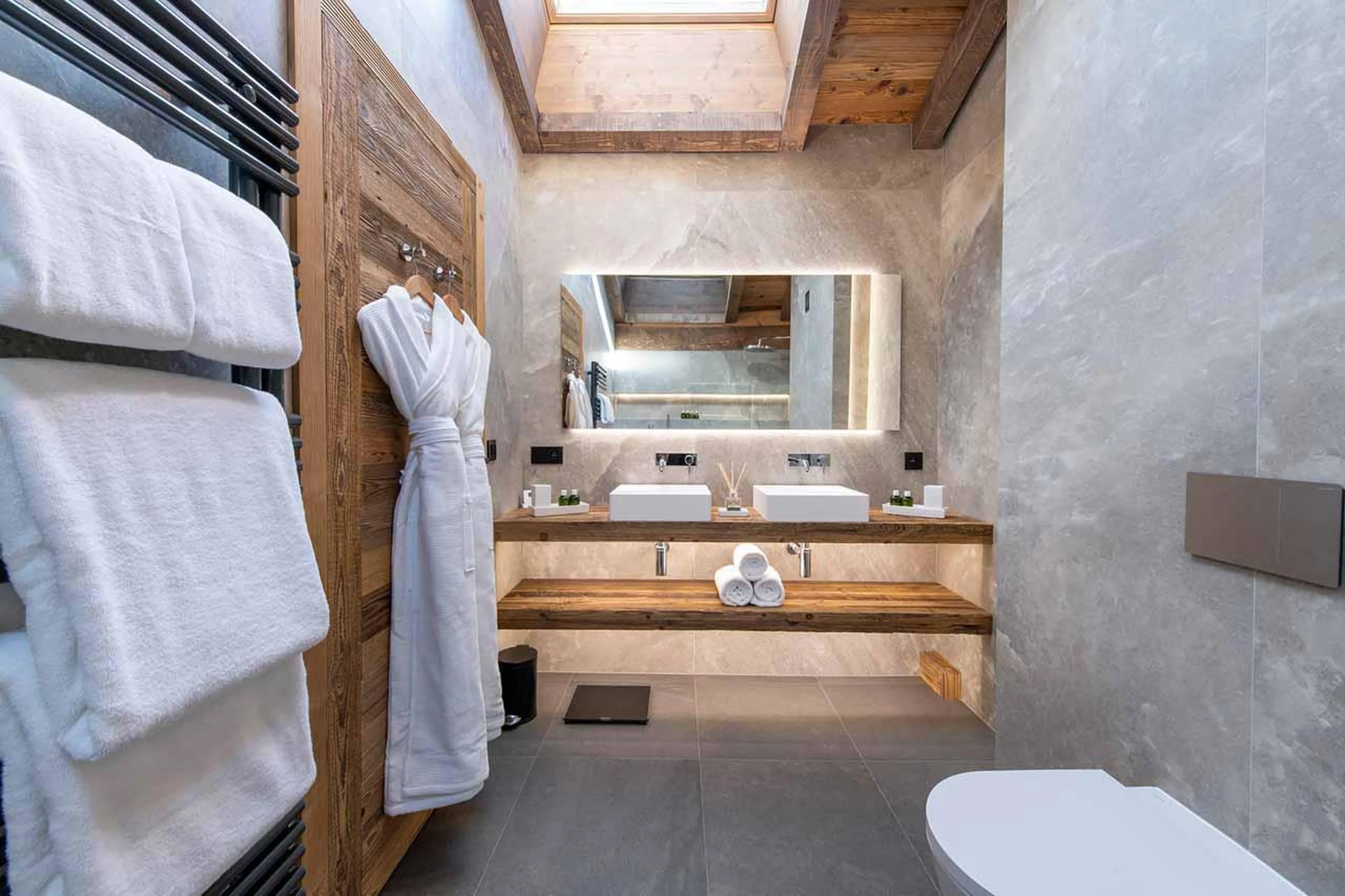 Bathroom four at Chalet les Sapins in Les Gets