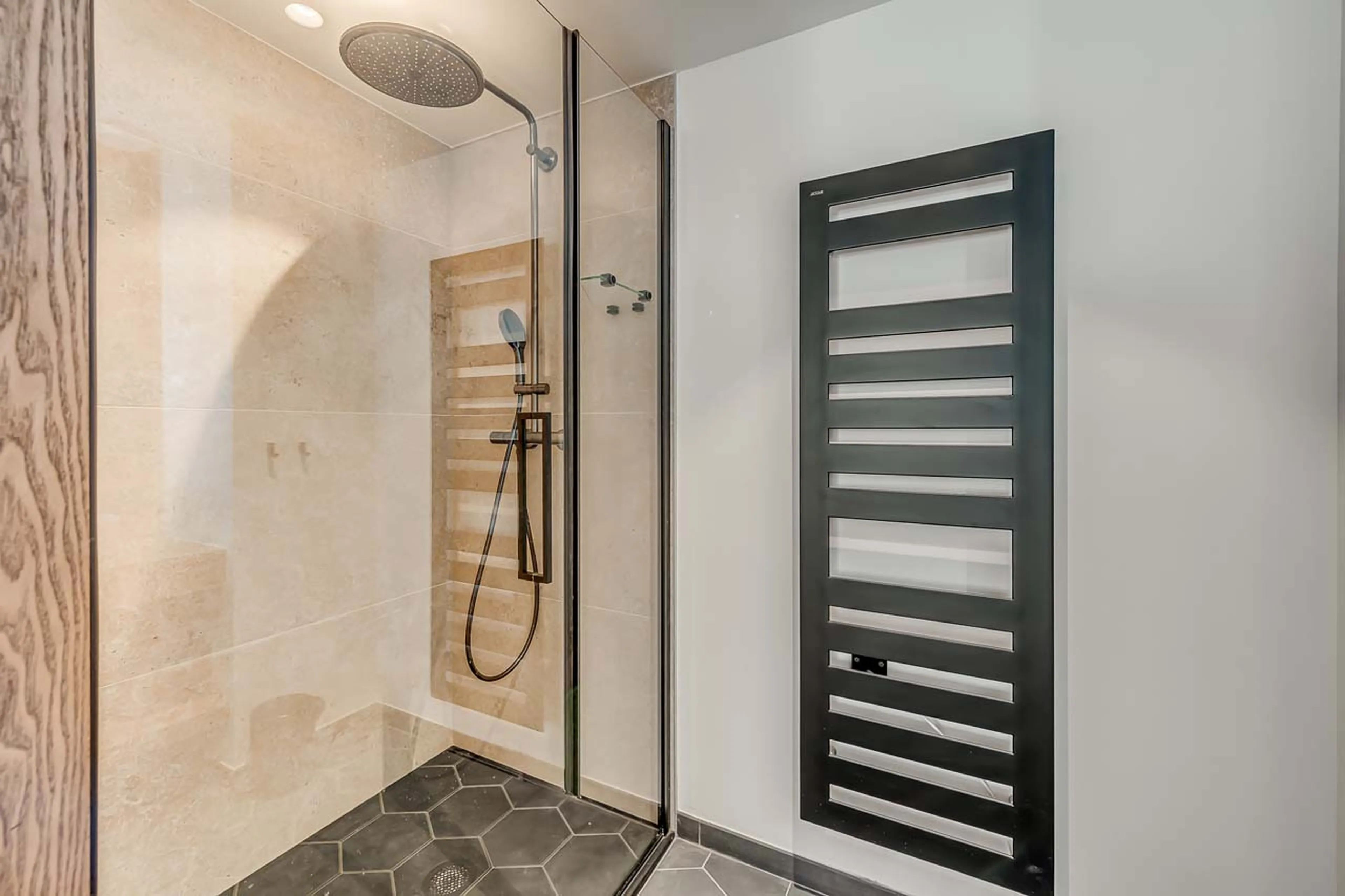 En-suite shower room in Chalet Les Sources de la Davie, Tignes