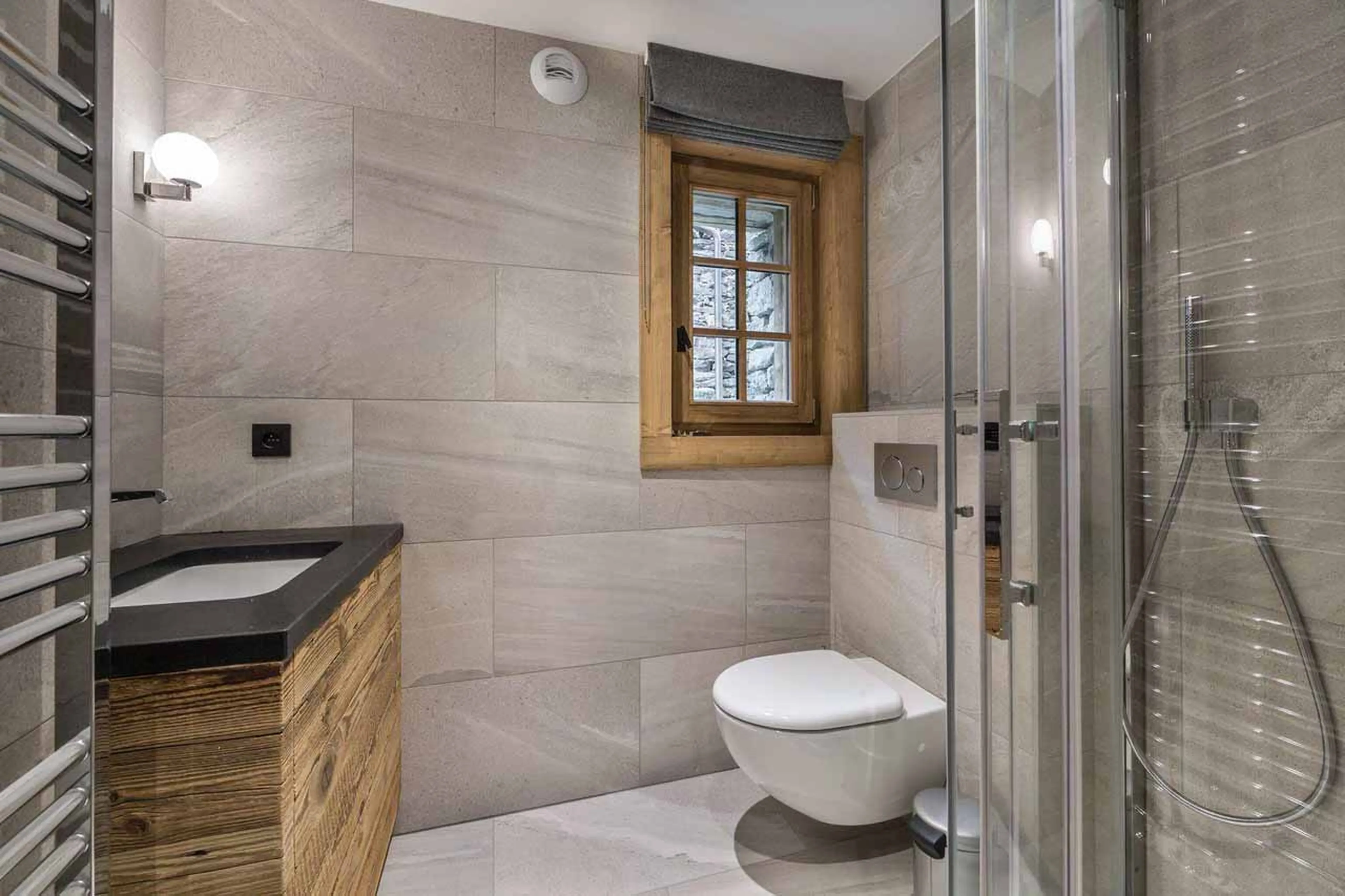 Bathroom four at Chalet Les Voutes in Meribel