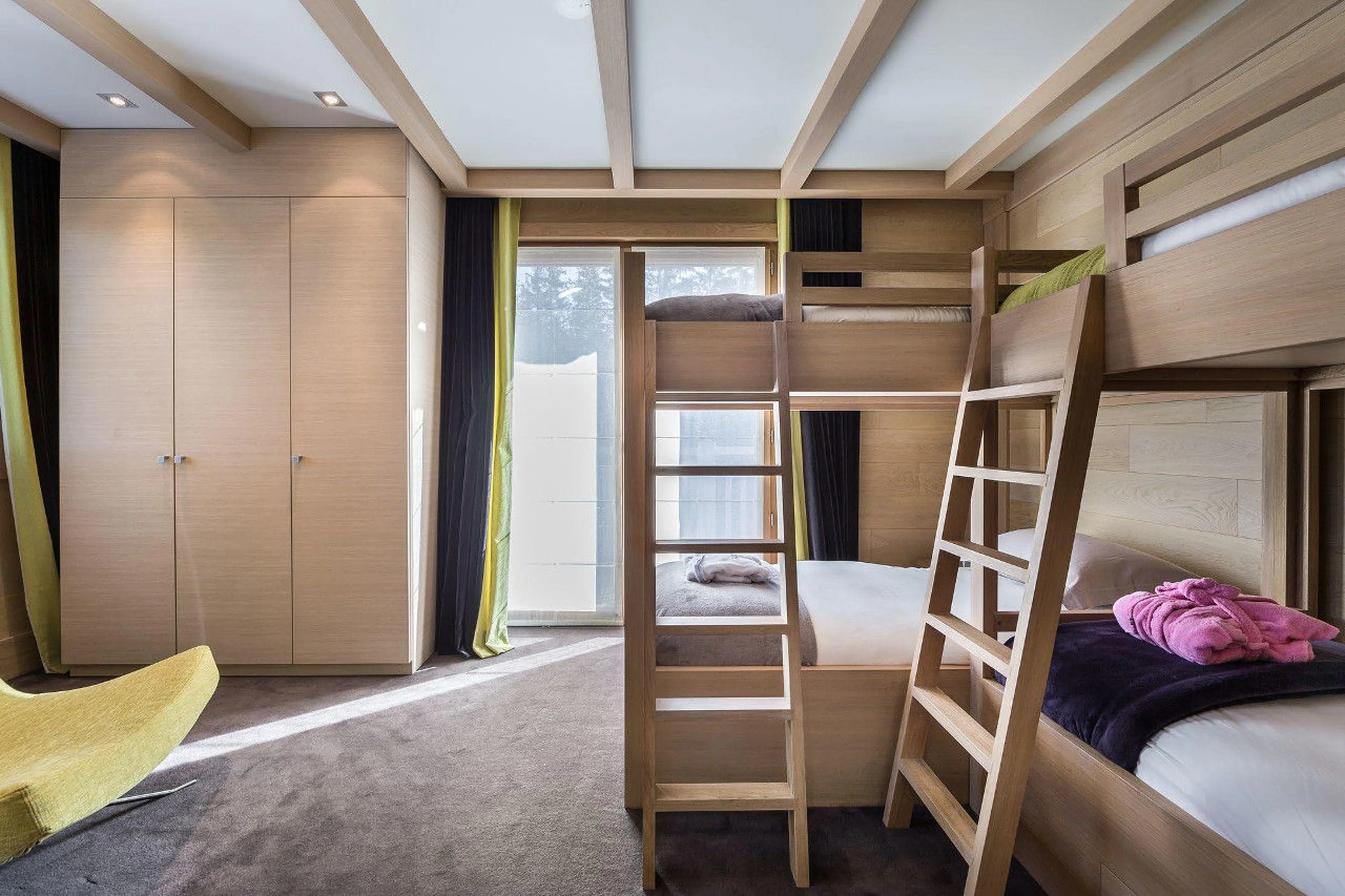 Bunk bed room sleeping four youngsters in Chalet Licorne in Courchevel 1650