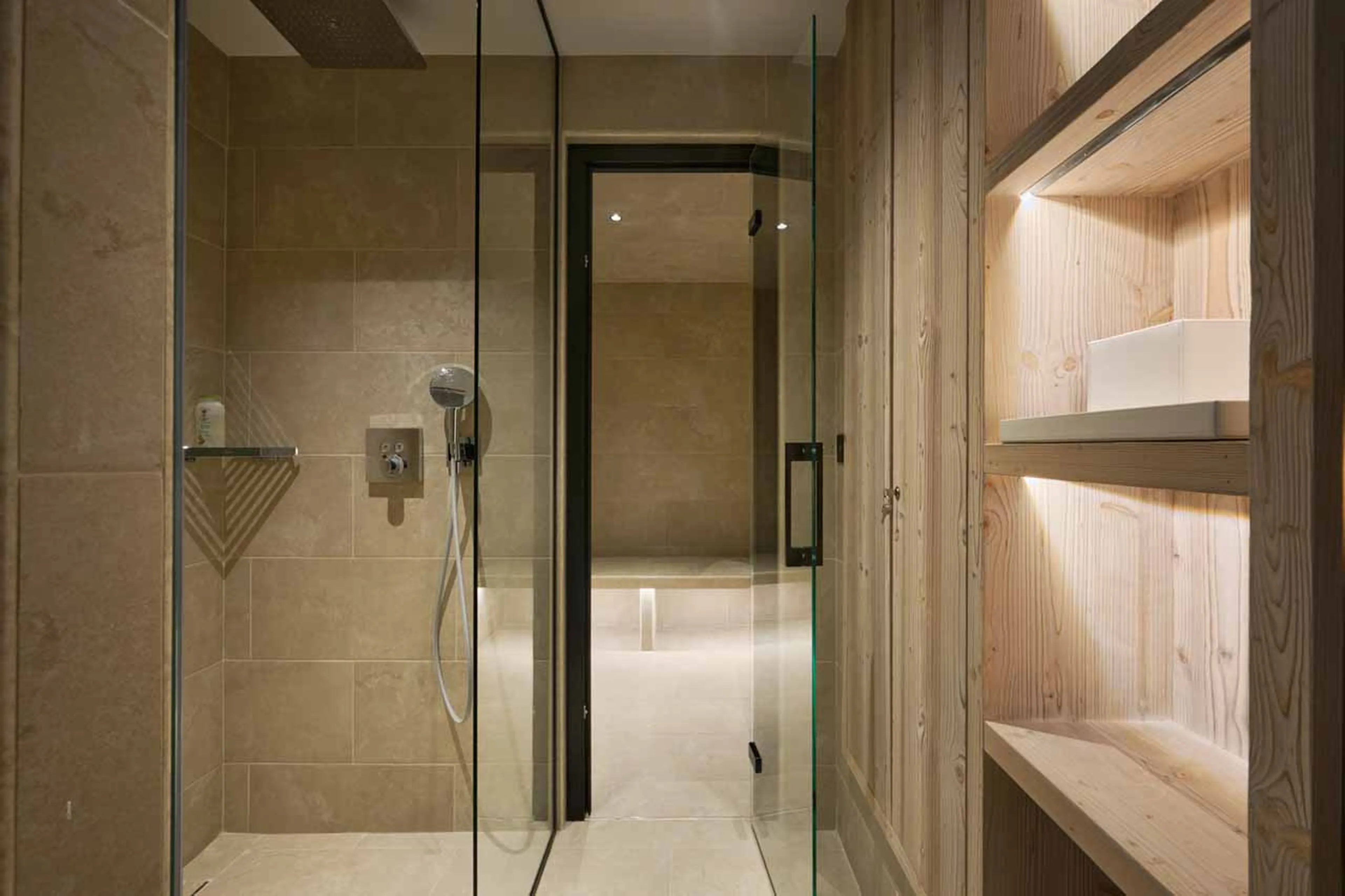 Hammam shower at Chalet L'Oree in Meribel