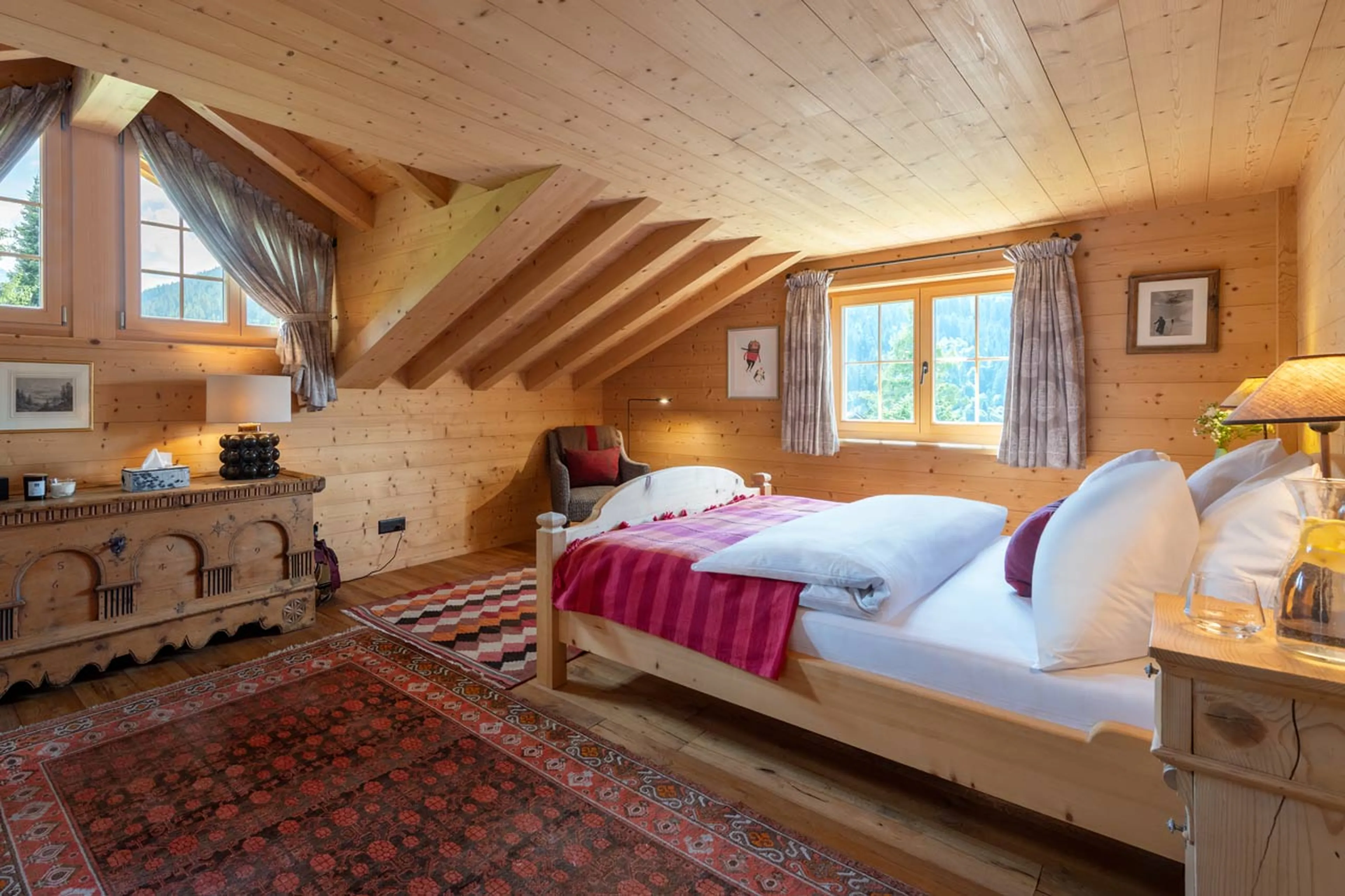 Master suite with dressing room in Chalet Luegisland in Klosters