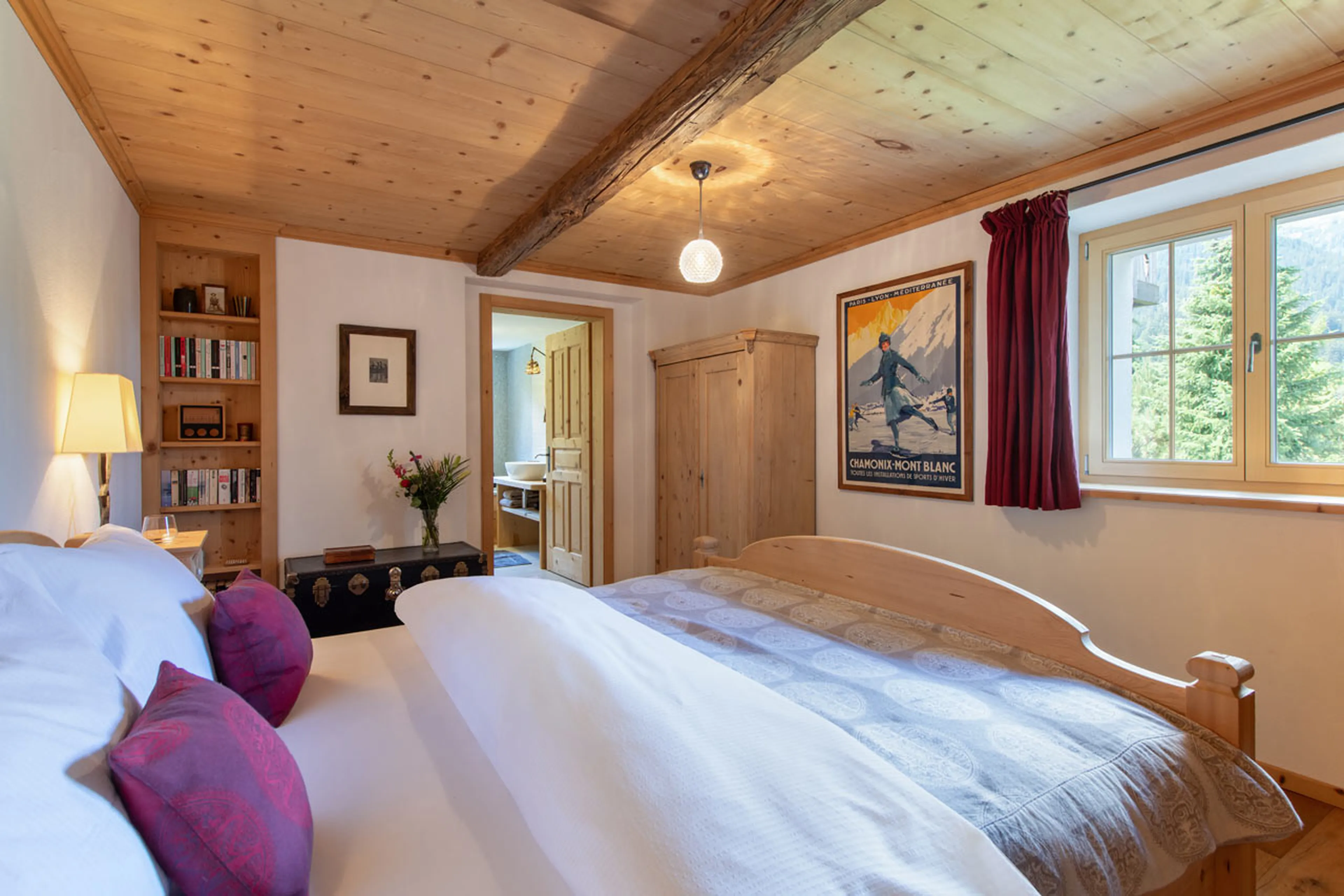 Bedroom four at Chalet Leugisland in Klosters