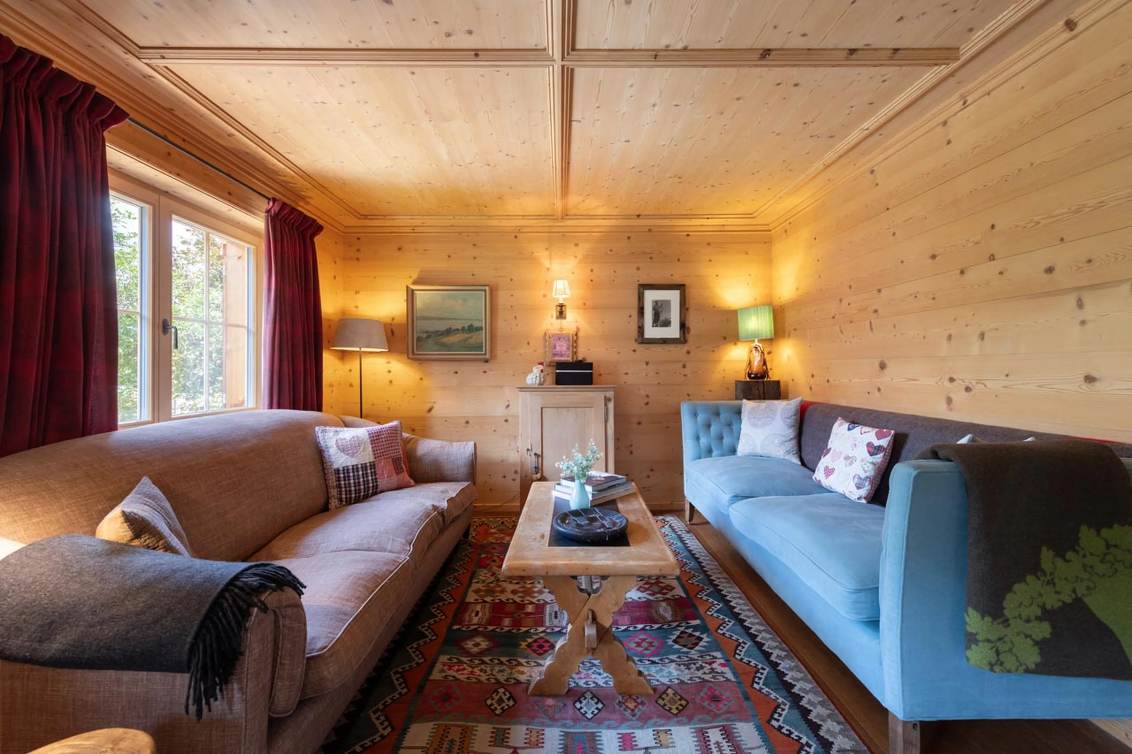 Sofas at Chalet Leugisland in Klosters