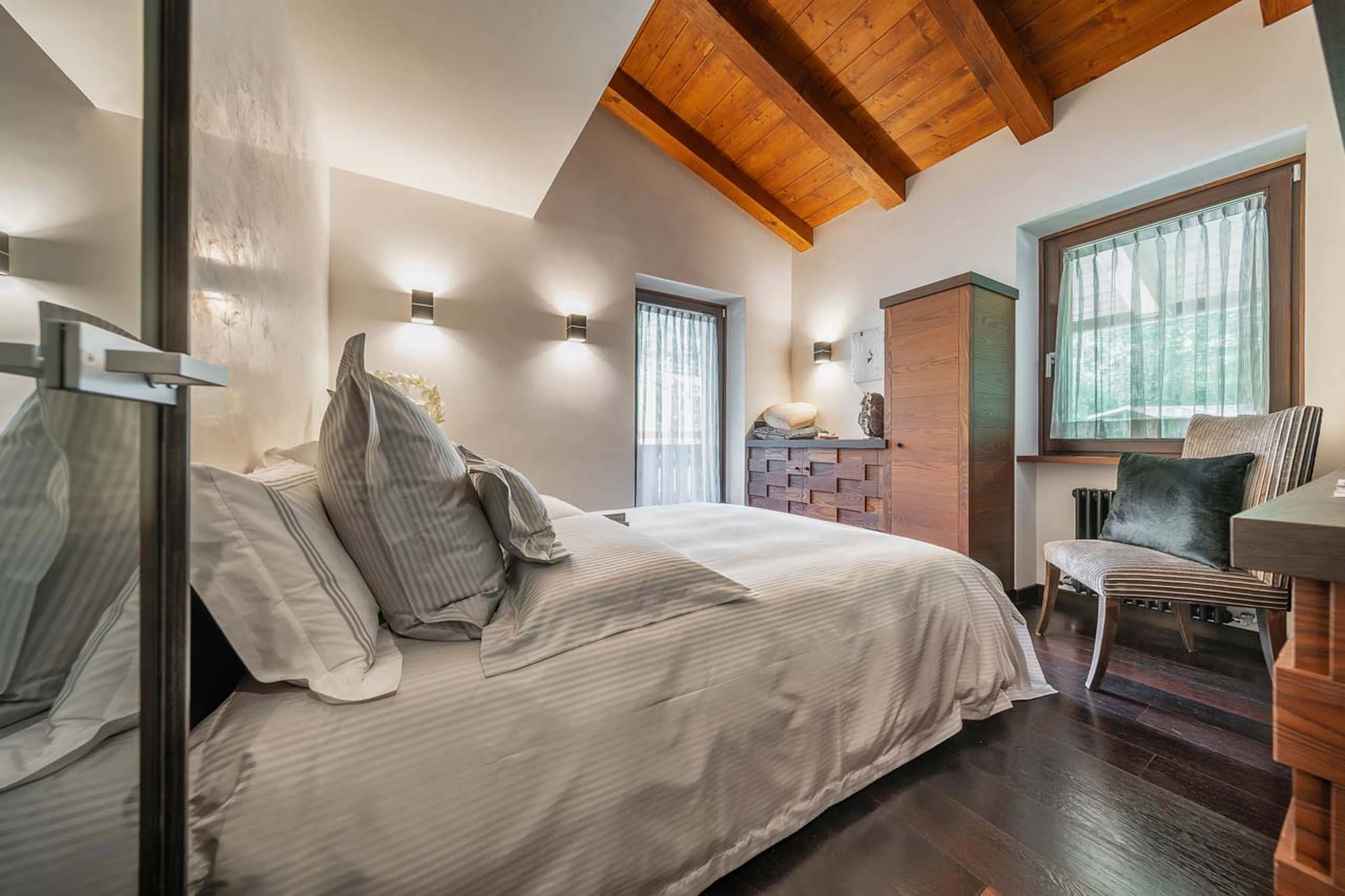 Snow Suite at Chalet LV02 in Cortina