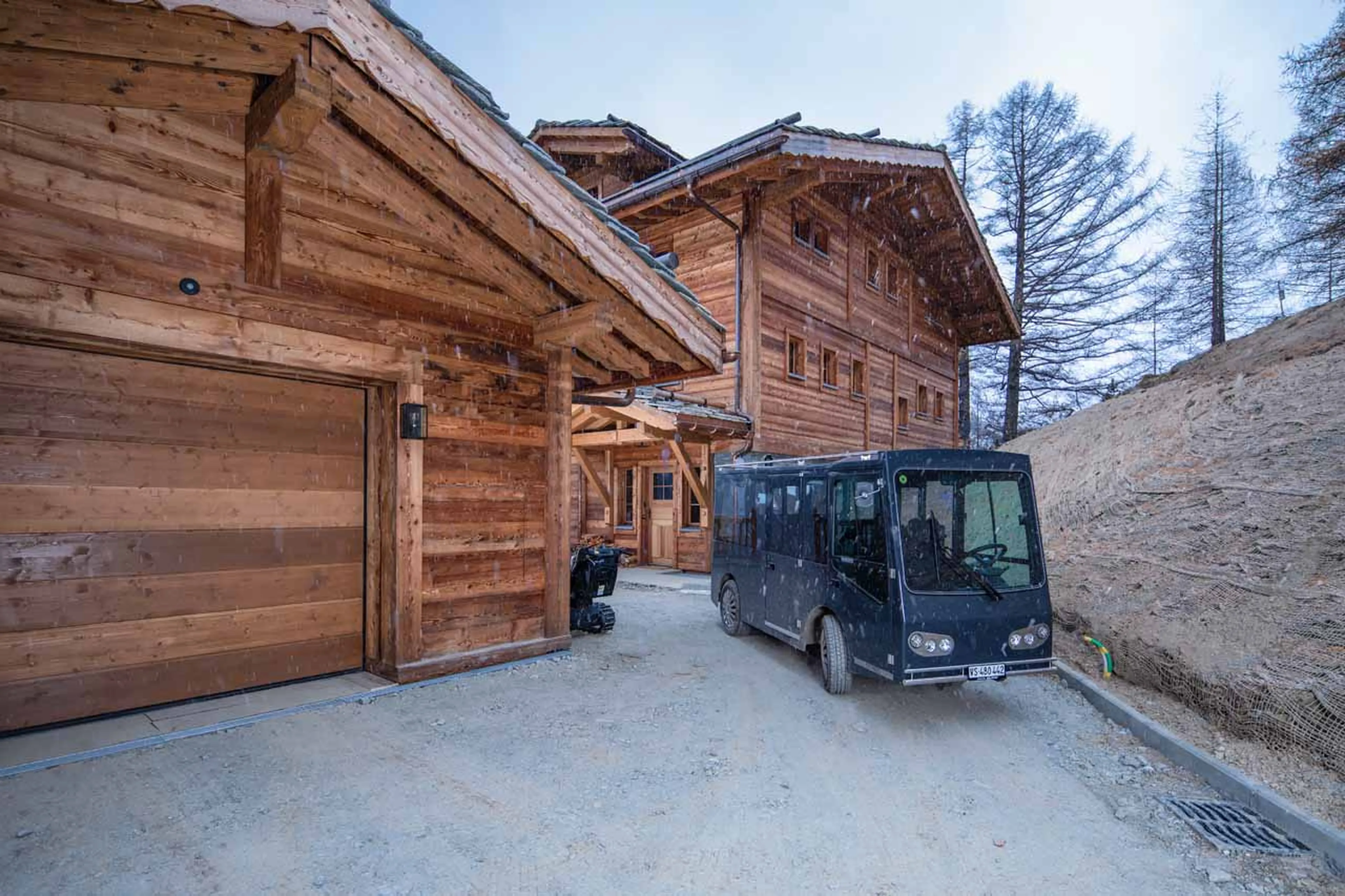 Electro vehicle at Chalet Lycka in Saas Fee