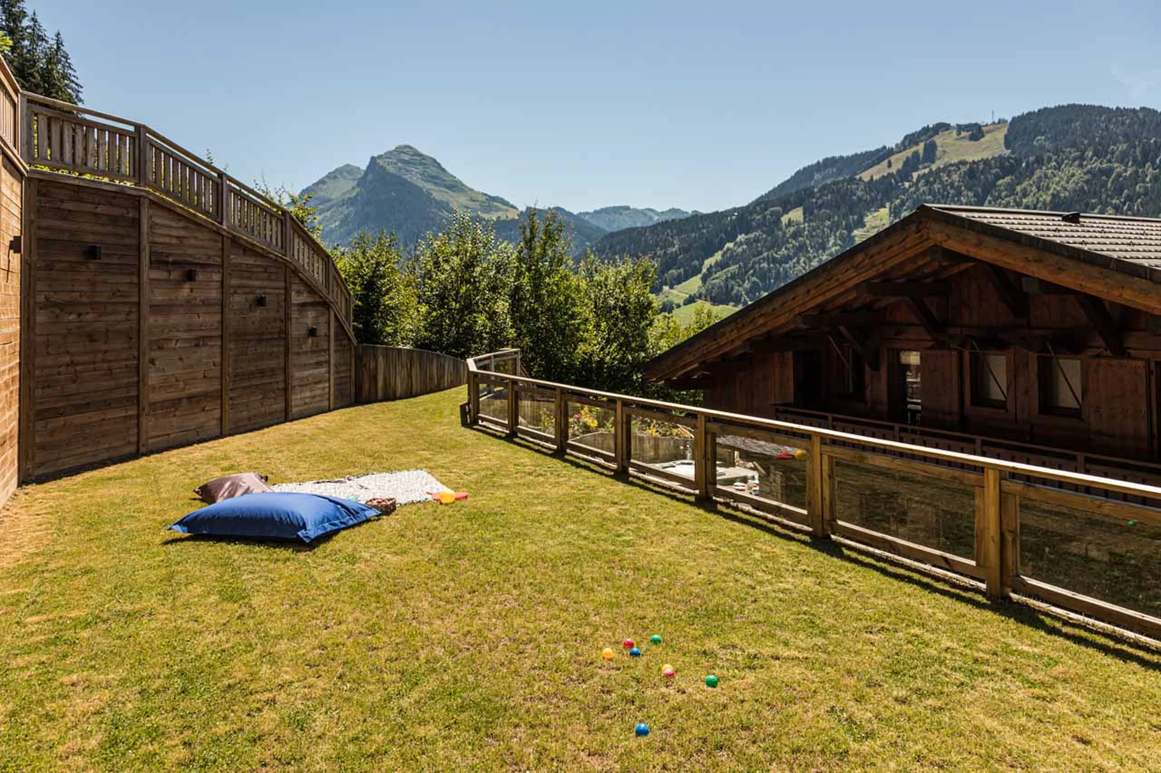 Garden at Chalet M in Morzine