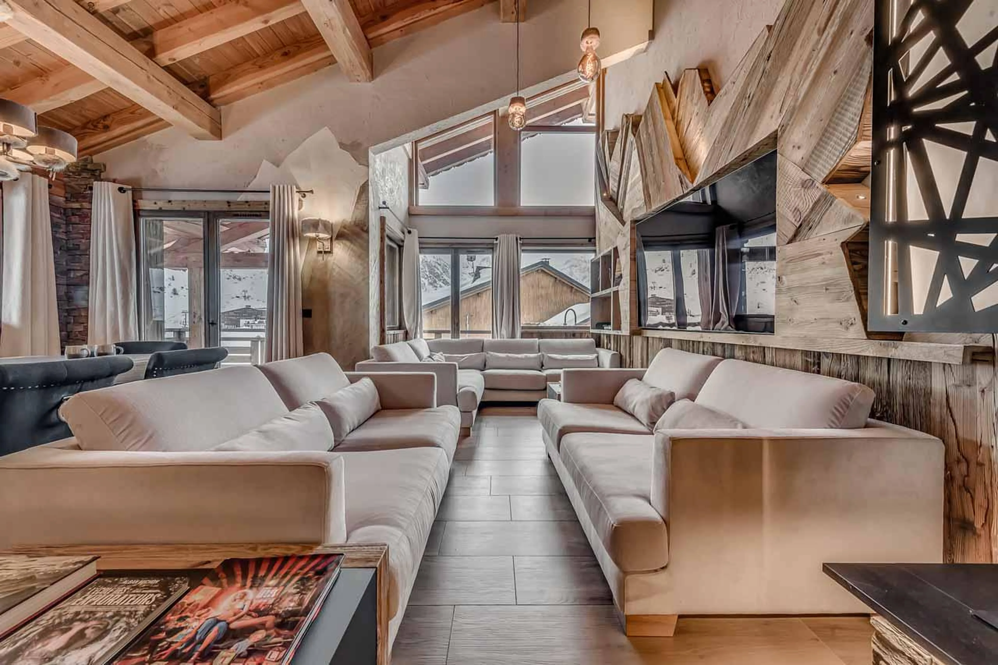 Light and spacious sofa area at Chalet Macha in Tignes