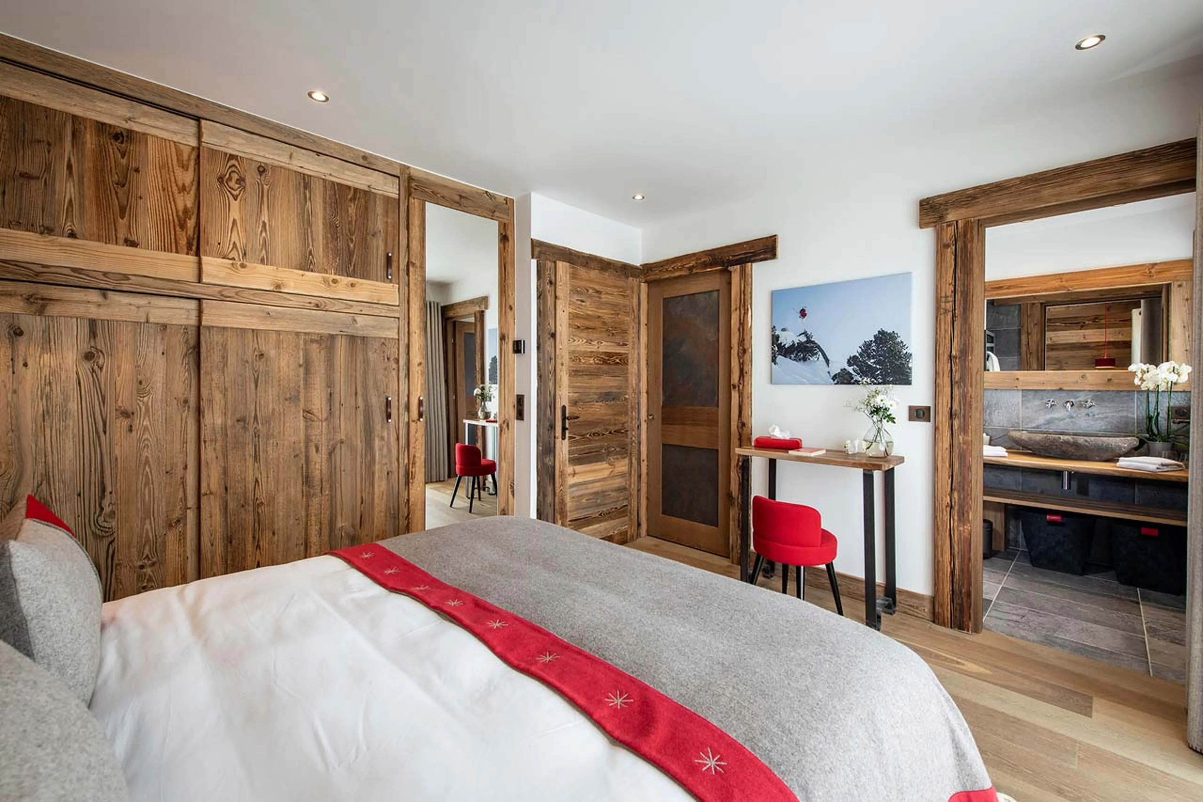 Bedroom seven access to bahtroom at Chalet Machapuchare in Val d'Isere