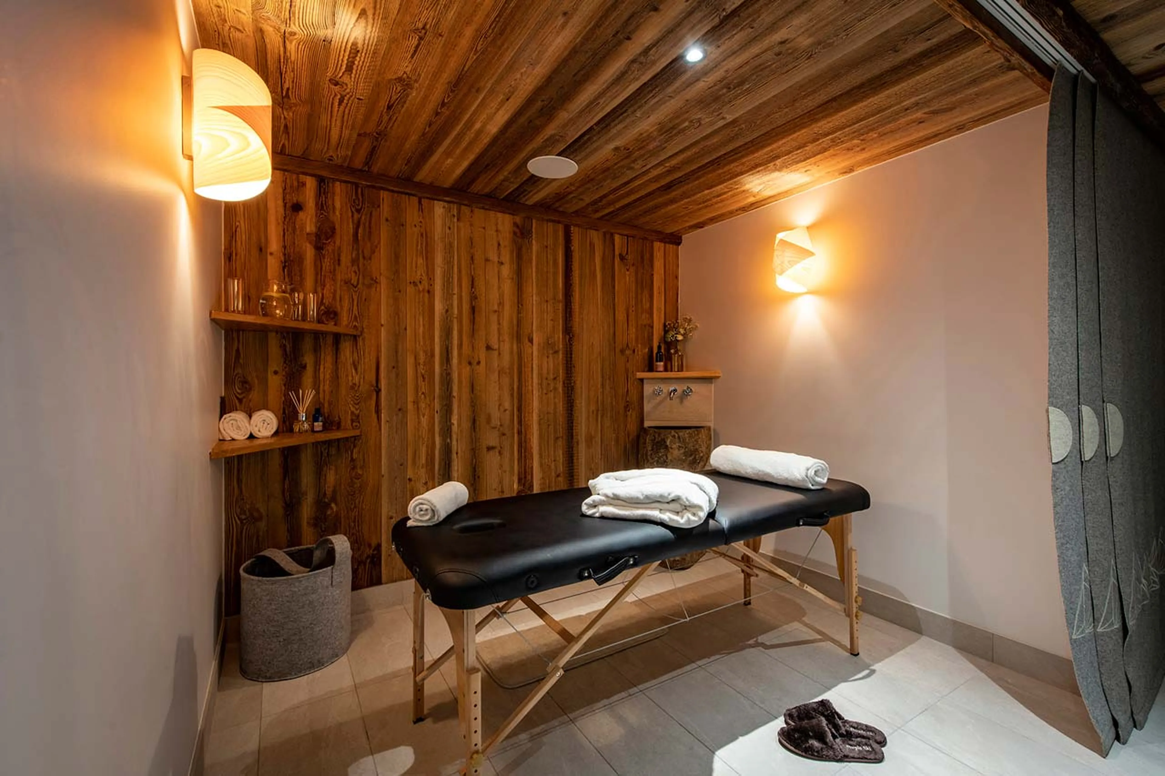 Massage area at Chalet Machapuchare in Val d'Isere