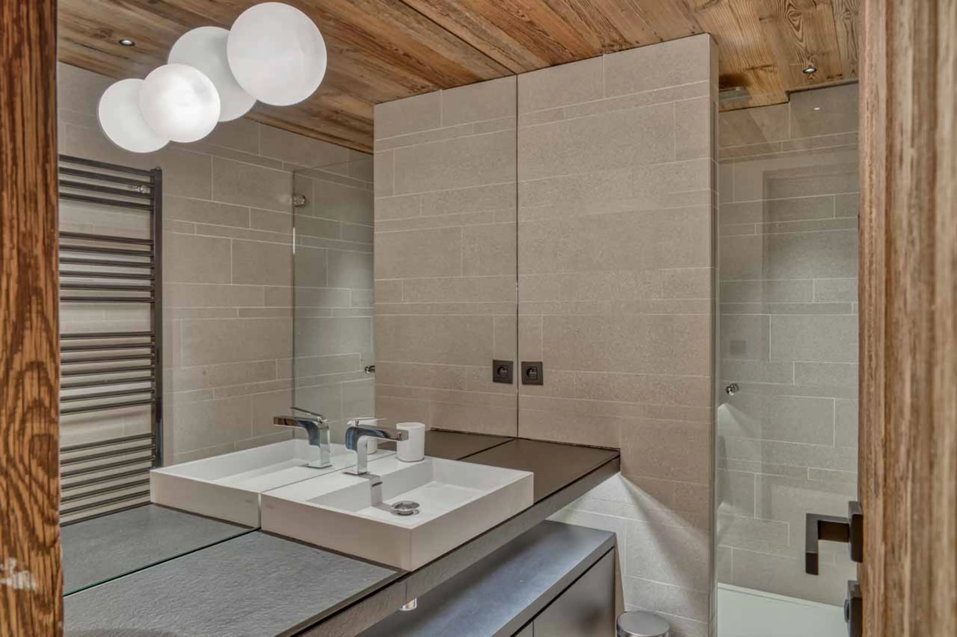 Bedroom 4 en-suite at Chalet Maier in Megeve
