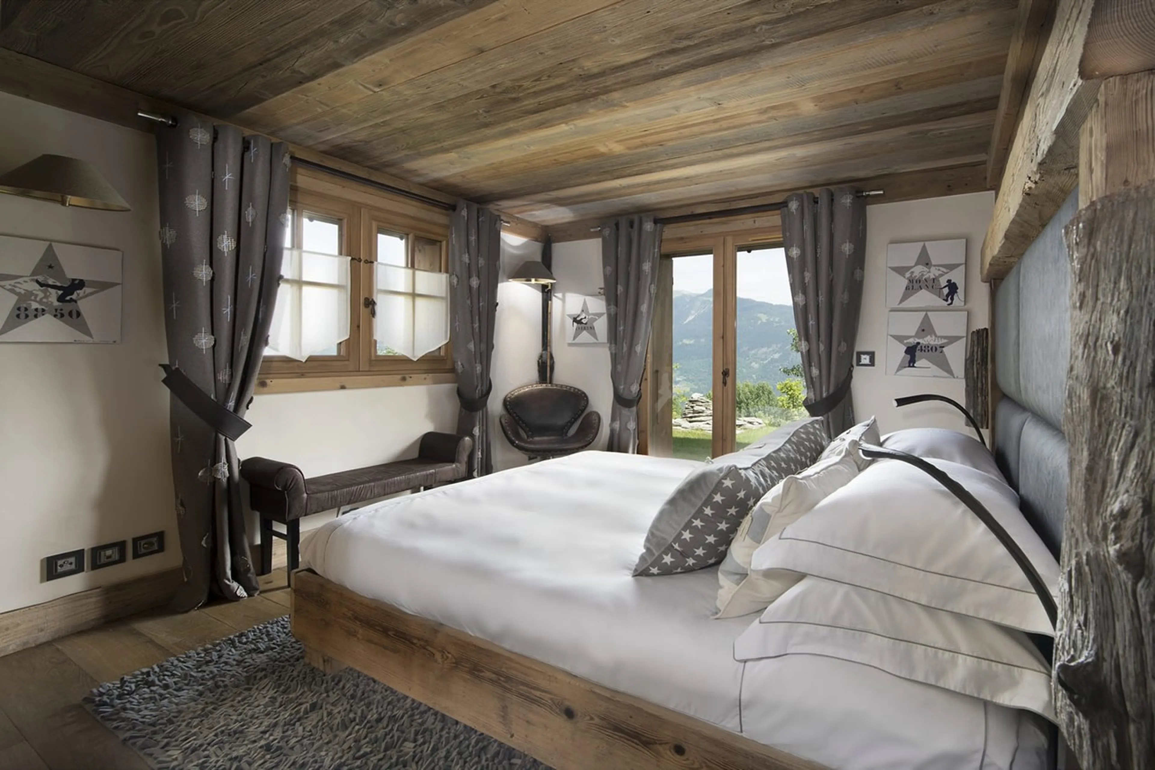 Classy double bedroom with en-suite shower room and terrace access in Chalet Makalu in Courchevel 15