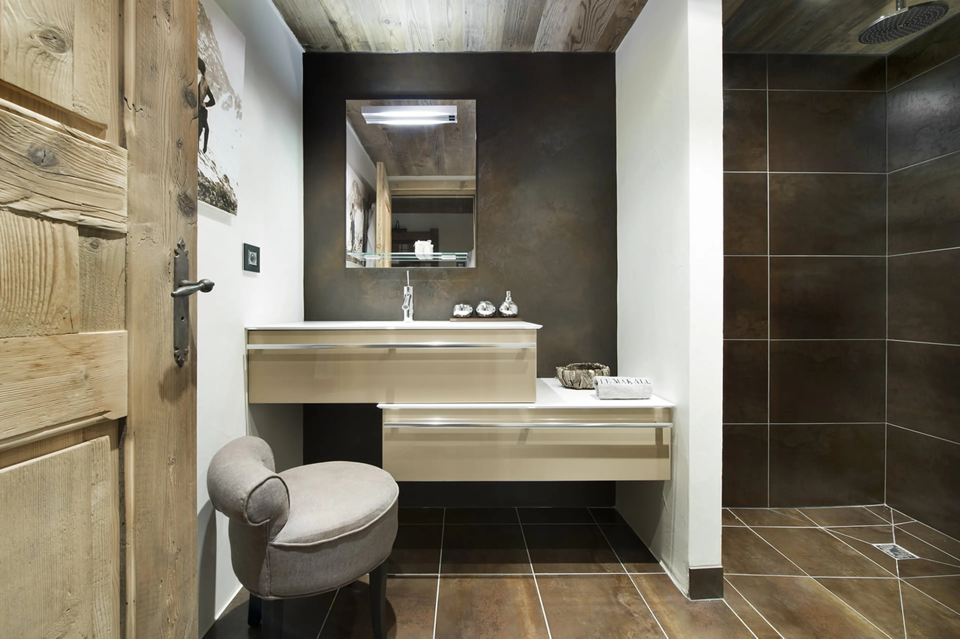 En-suite shower room in Chalet Makalu in Courchevel 1550