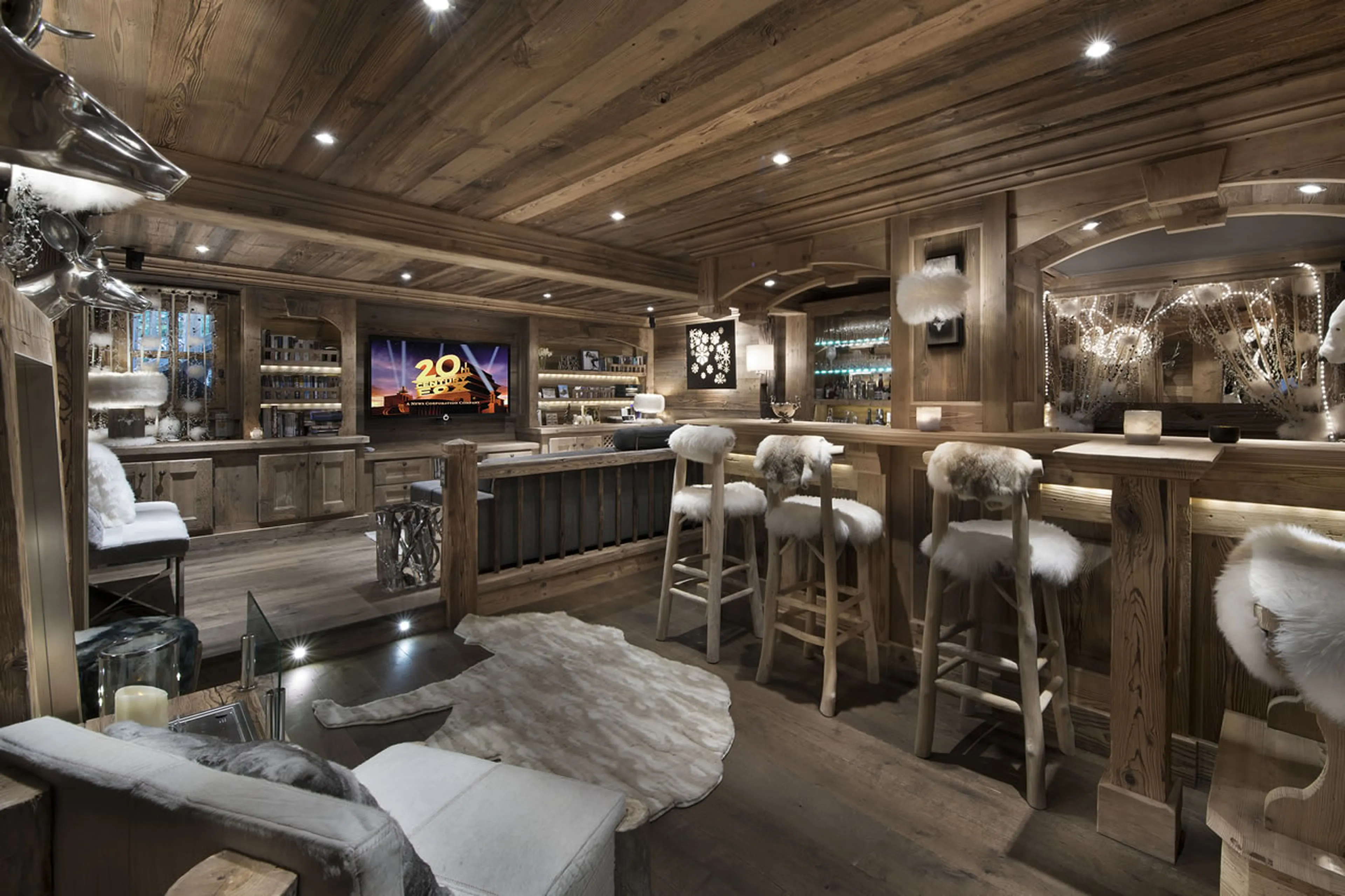 TV lounge with bar area in Chalet Makalu in Courchevel 1550
