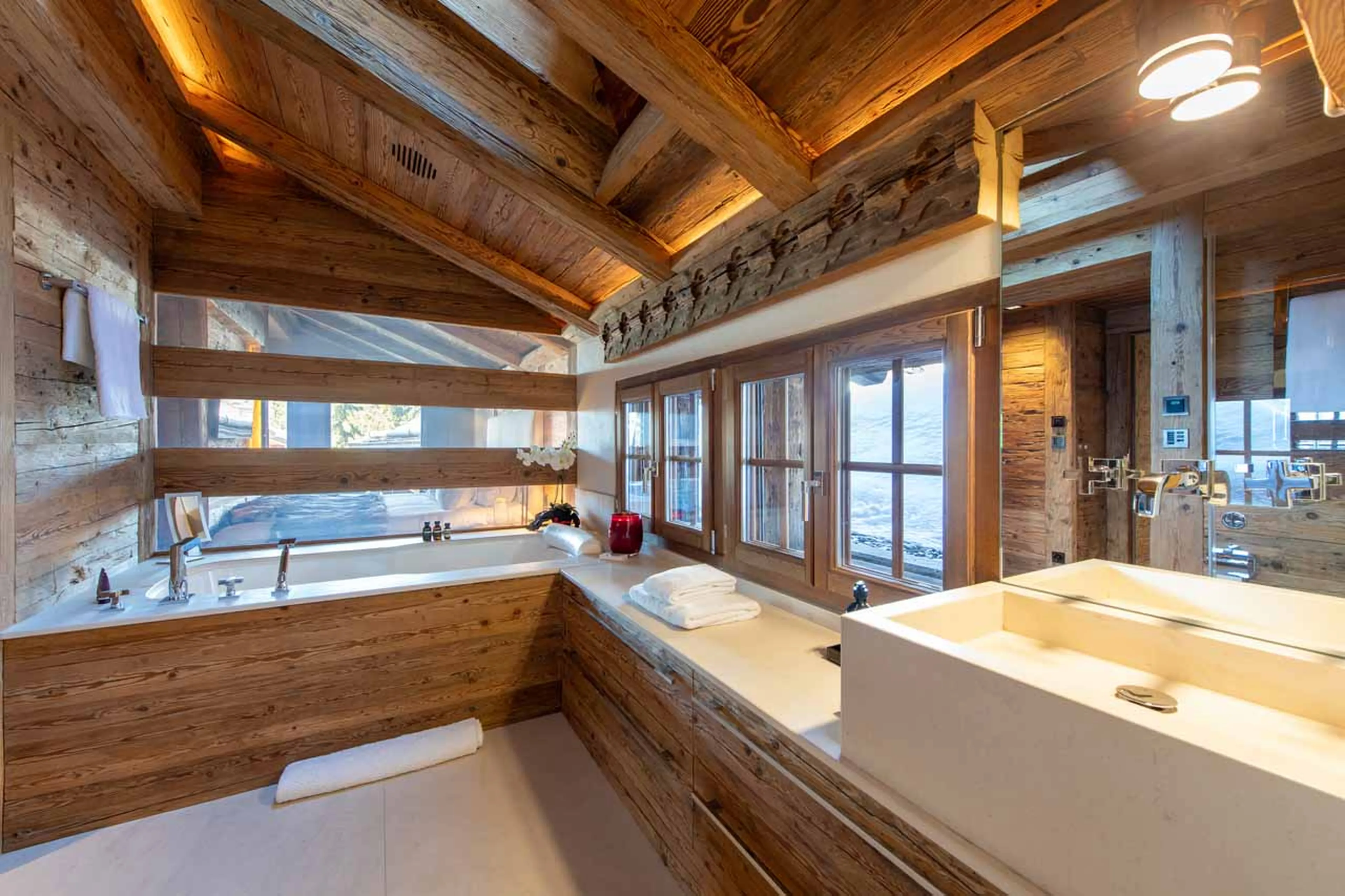 Bedroom 4 en-suite bathroom in Chalet Makini in Verbier