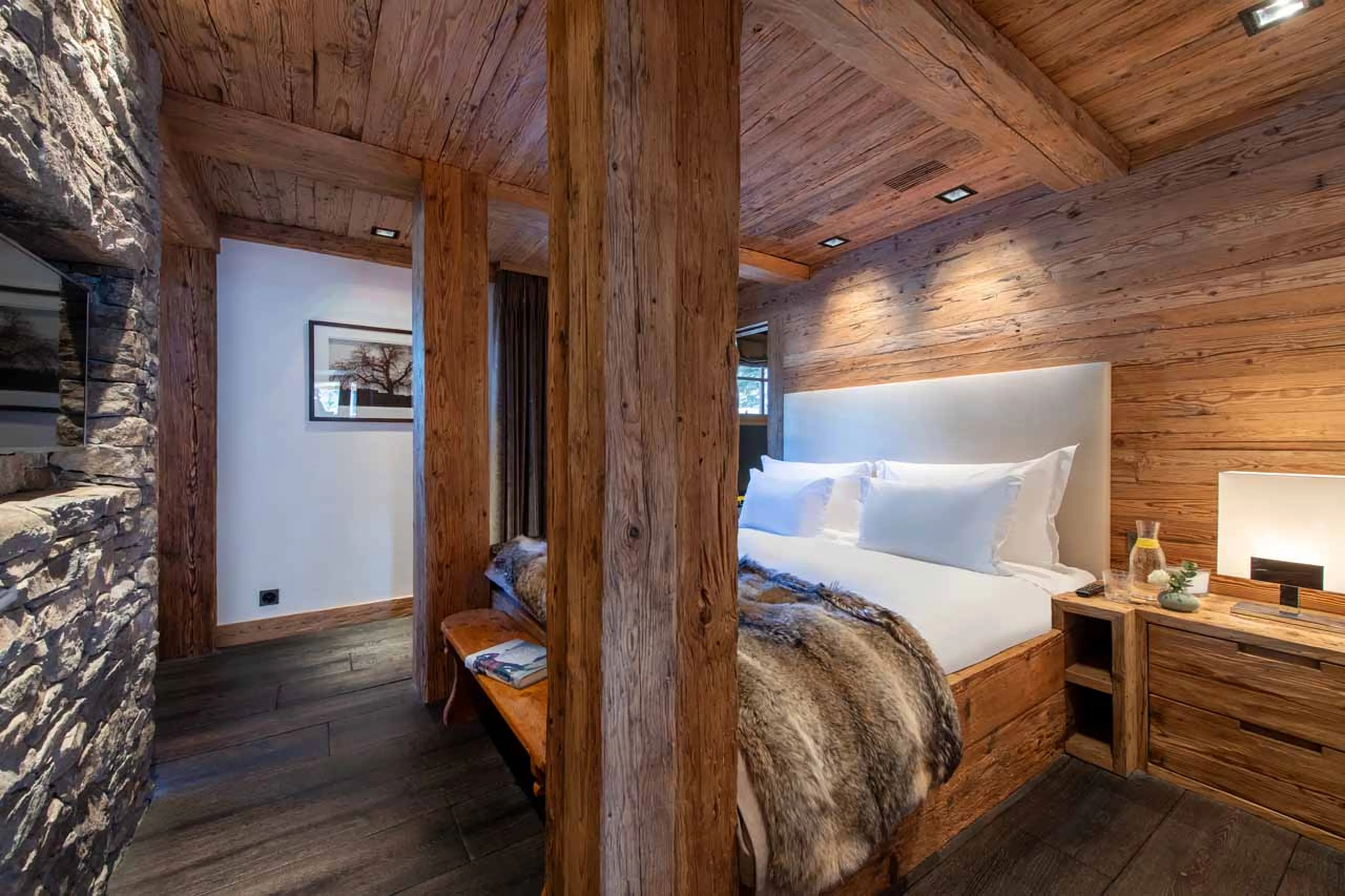 Fourth double bedroom in Chalet Makini in Verbier
