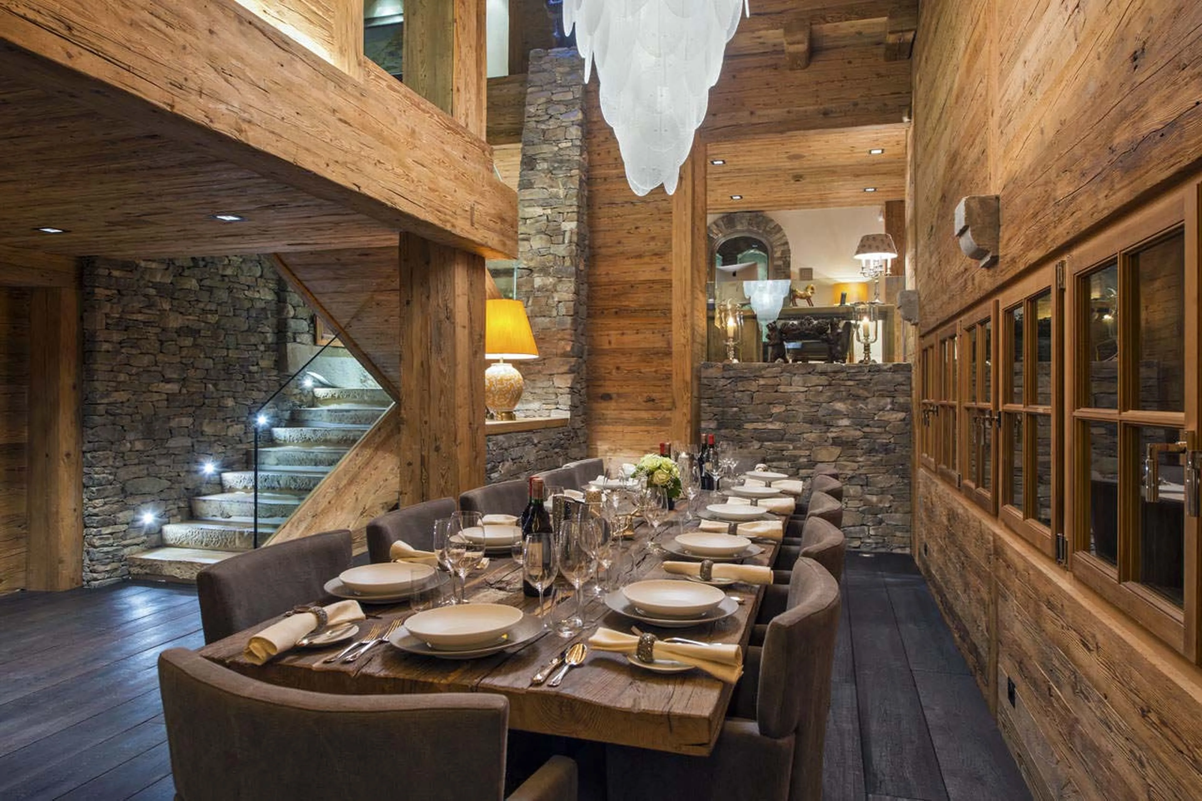 Dining area in Chalet Makini in Verbier