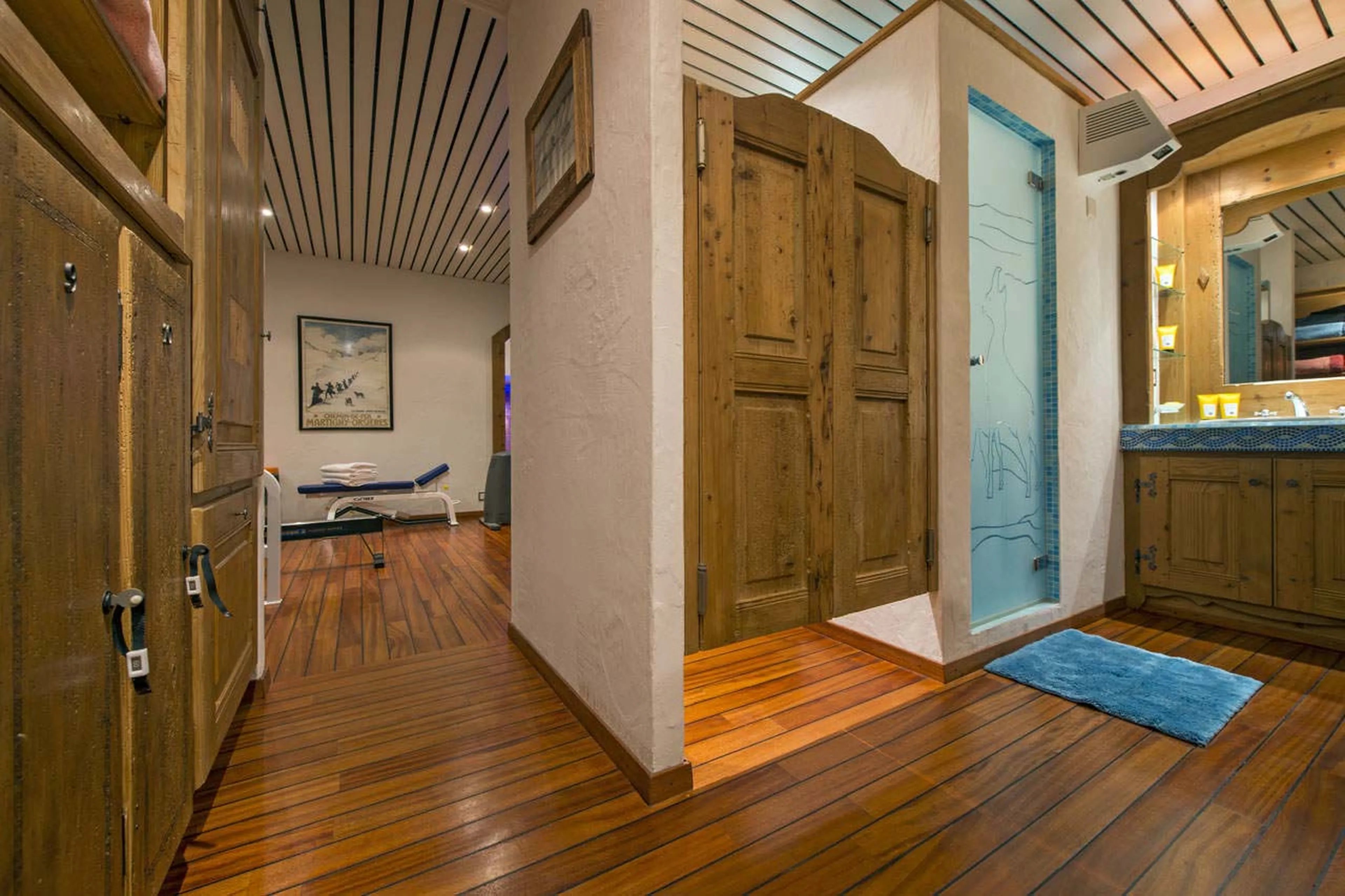 Spa shower room in Chalet Makini in Verbier