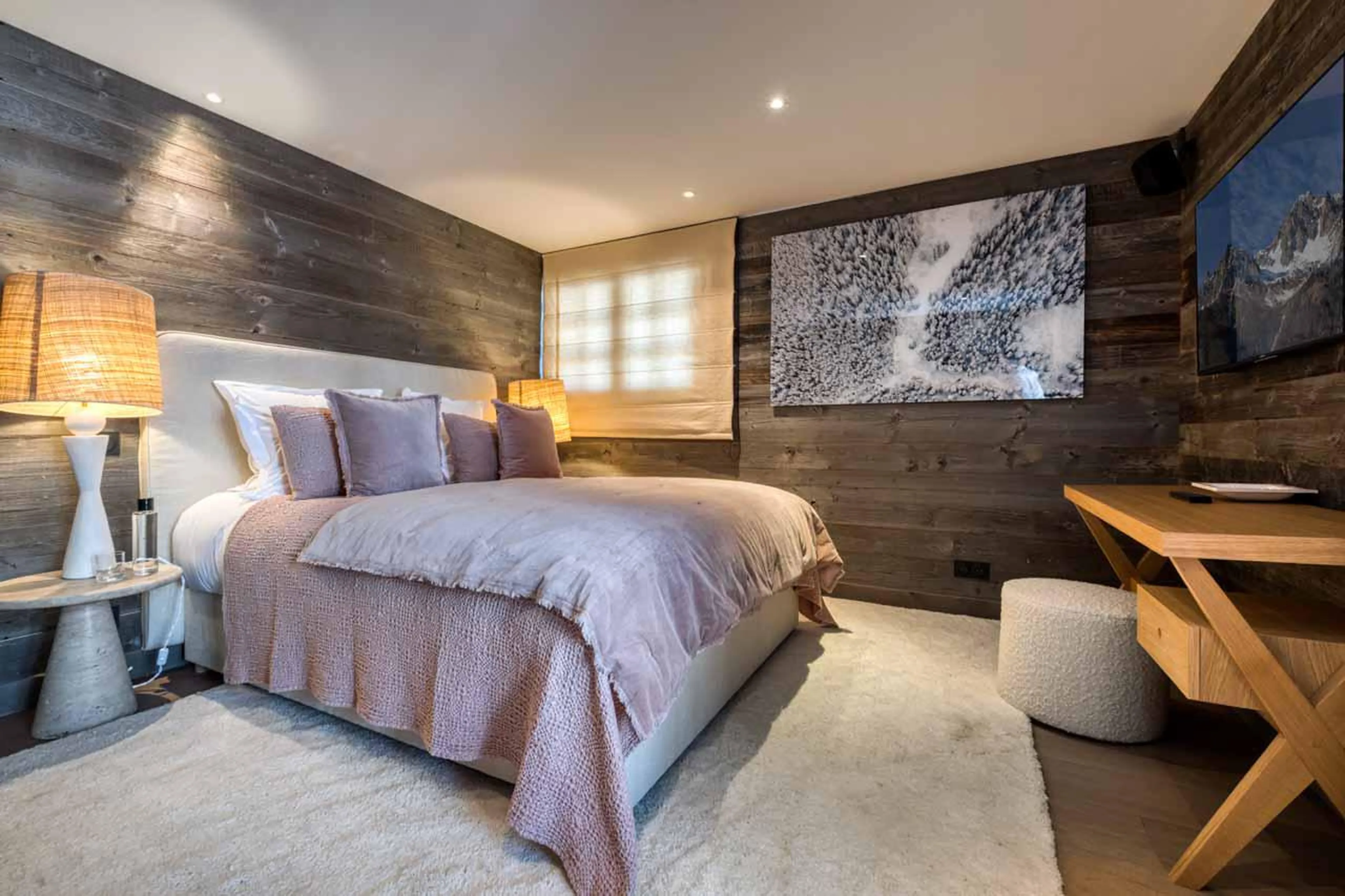 Bedroom six at Chalet Mandala in Megeve